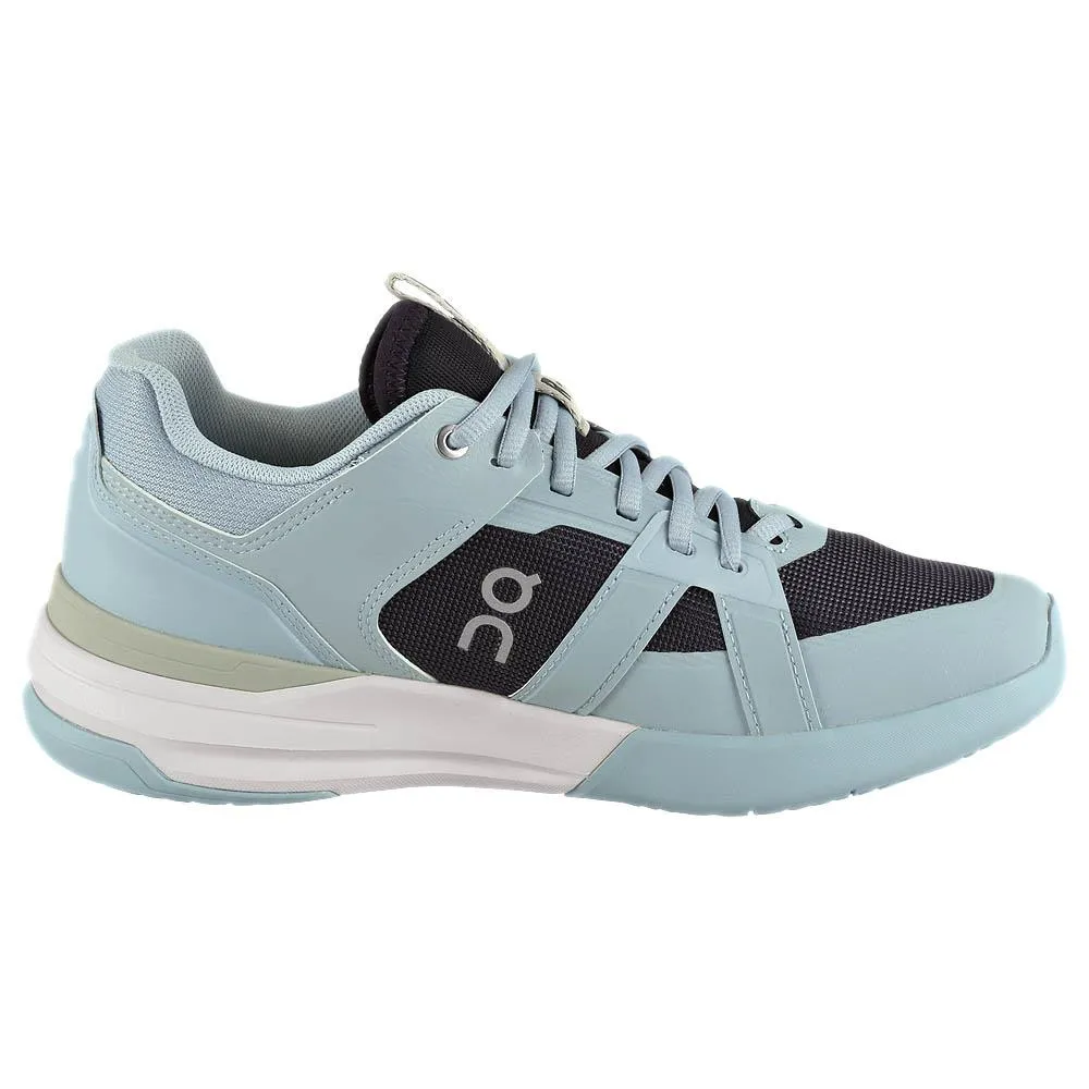 On Women's THE ROGER Clubhouse Pro - Chambray/Midnight Balance Sole