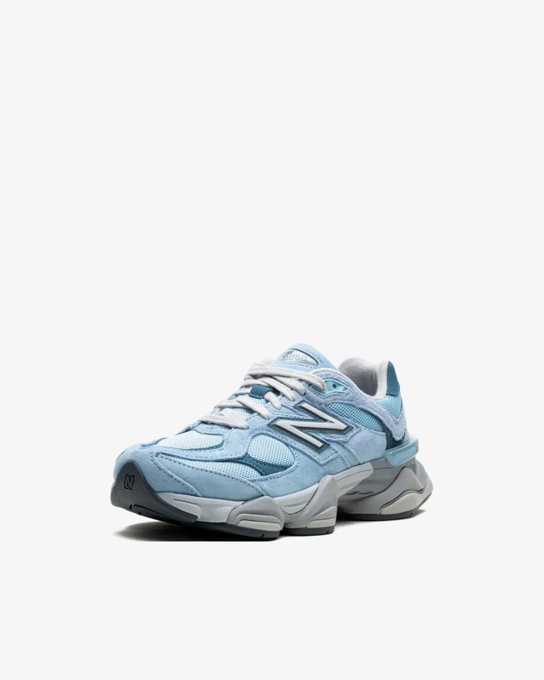 New Balance 9060 ??Chrome Blue?? running in a community run shoes long - distance runners' shoes