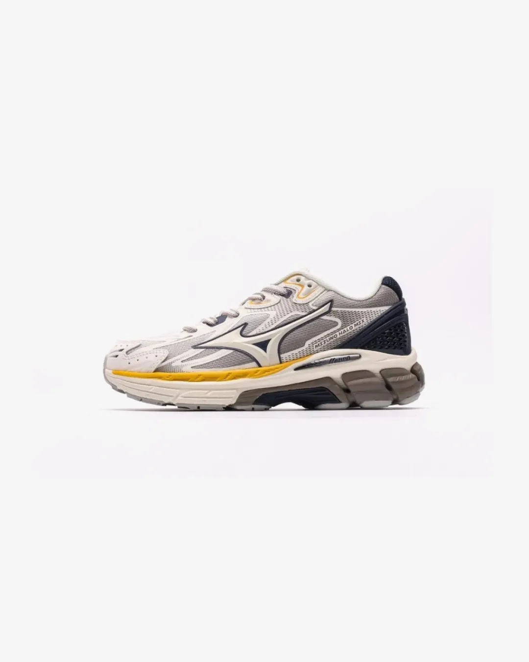 Mizuno Halo Mix Beige Sneakers manga - themed running wear