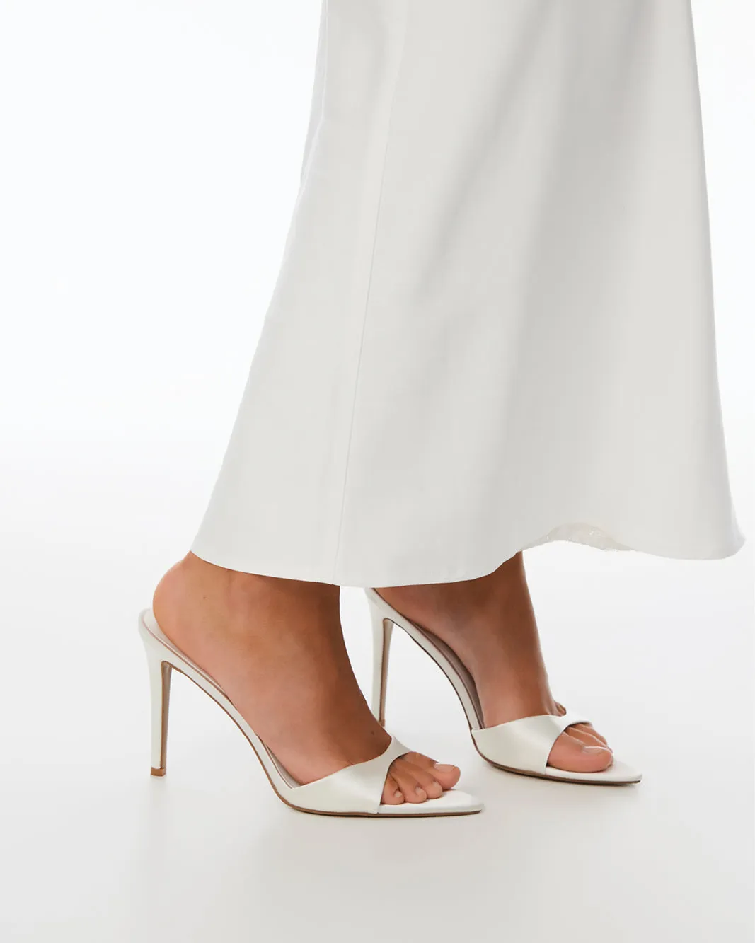 QUINBY - WHITE SATIN synthetic leather Vintage Style Heels