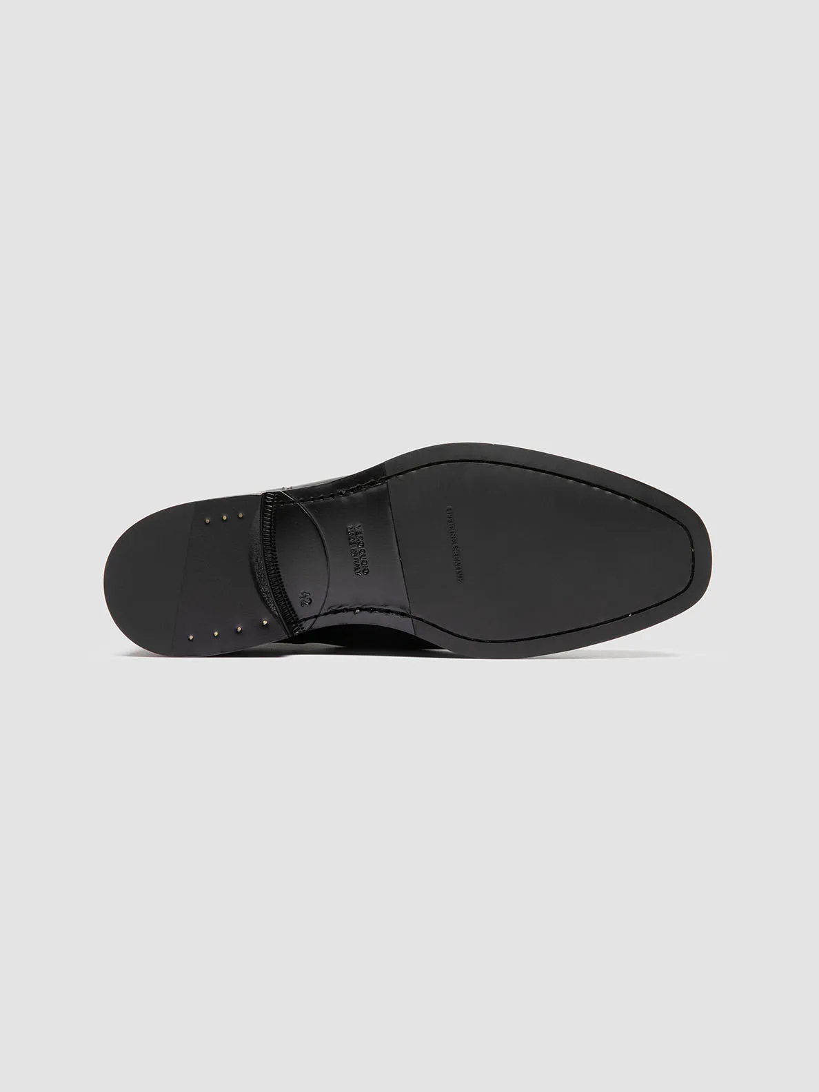 ORTEGA 003 - Black Leather Chelsea Boots Trend-setting sole Playground Ready