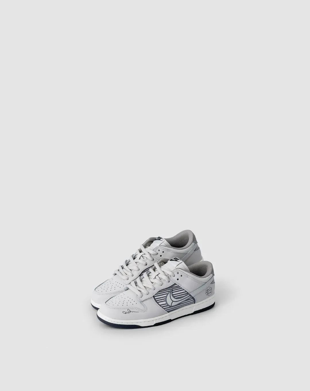 flexible shoe aspects Nike Dunks X Daniel Arsham Sneakers