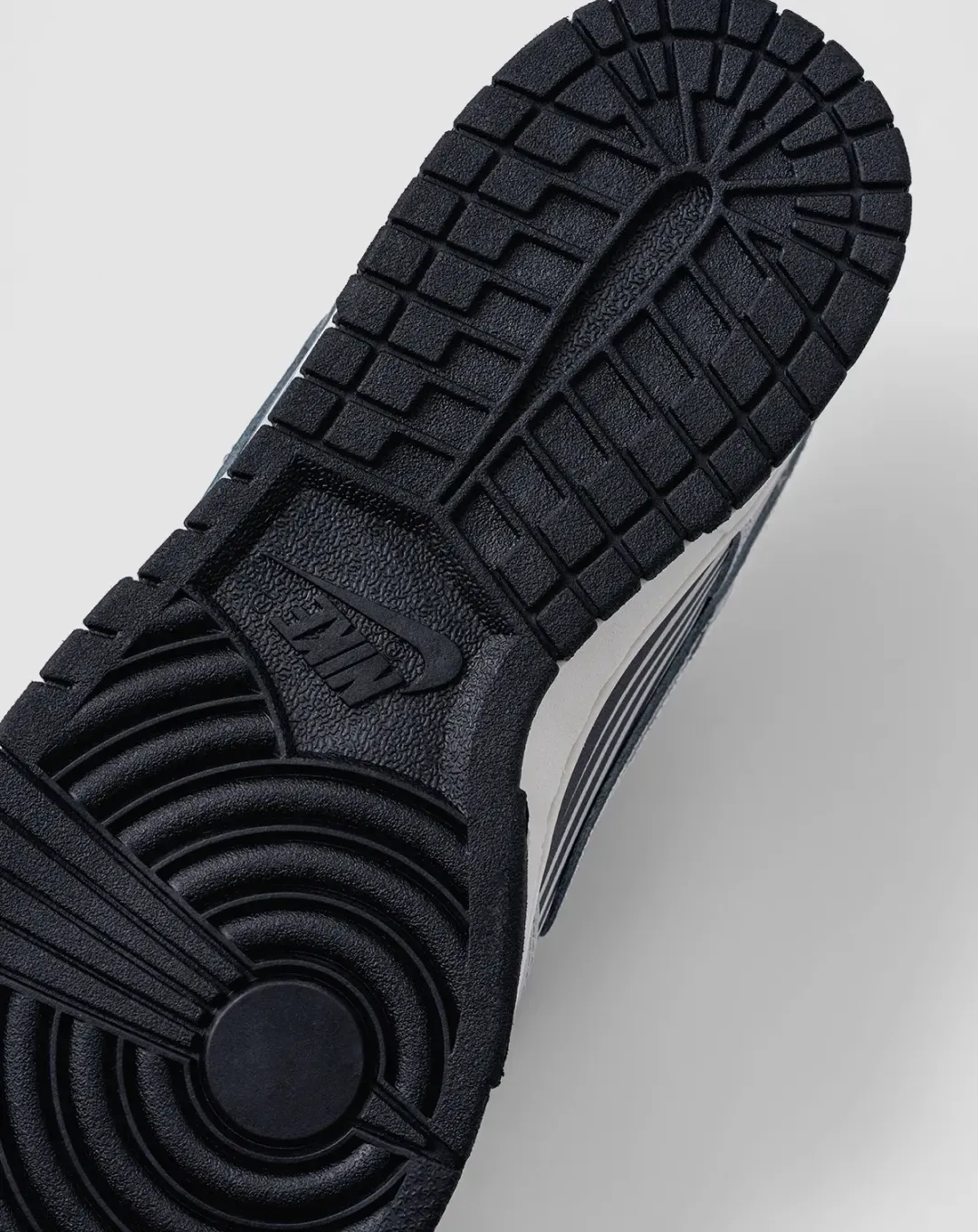 psychologically - satisfying Nike Dunks X Daniel Arsham Sneakers