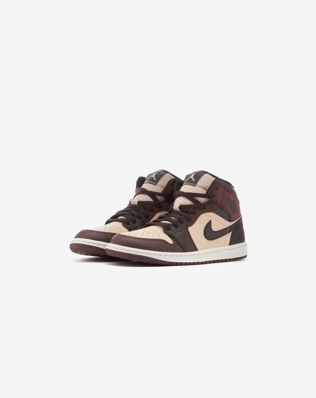 Downhill control Air Jordan 1 Mid SE Paris YMCA  Sneaker