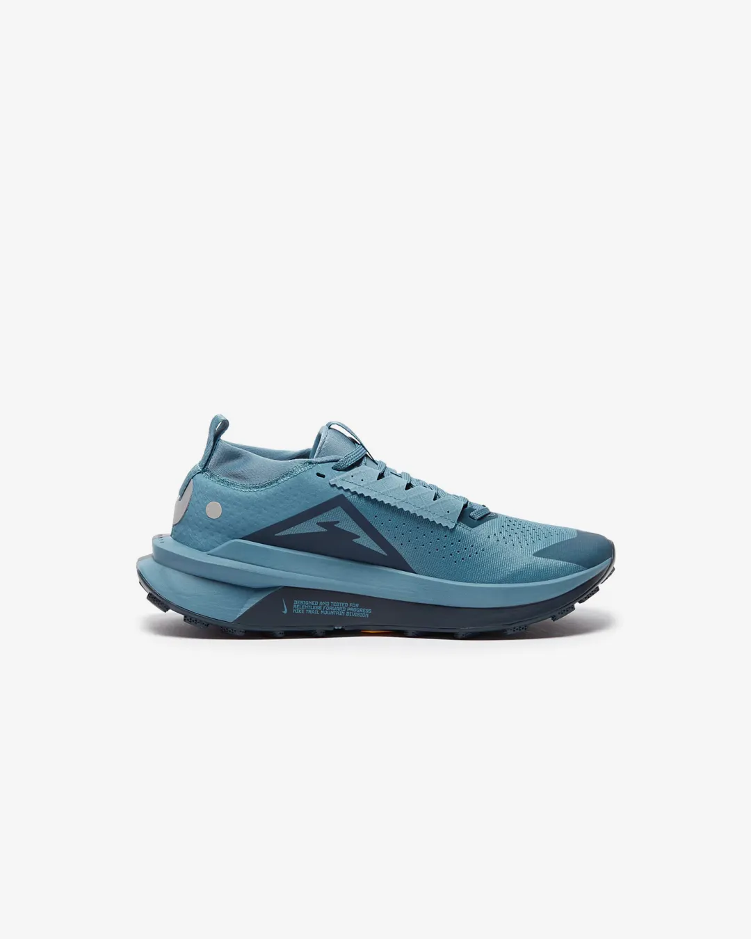 Kind Step Nike Zegama 2 in Smokey Blue, Armory Navy & Metallic Platinum