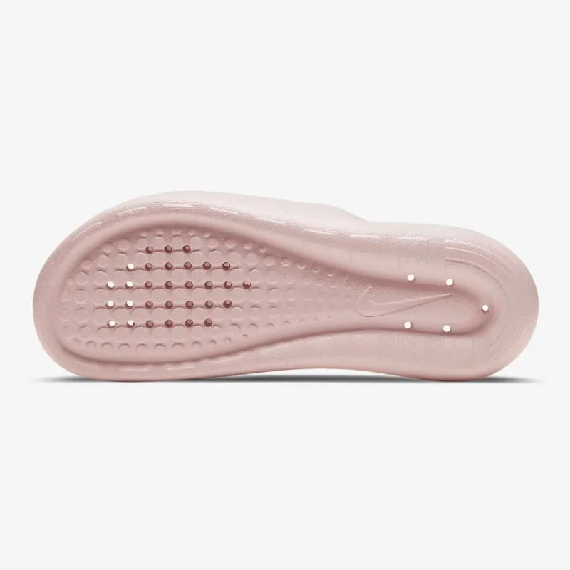 Street Edge W NIKE VICTORI ONE SHWER SLIDE