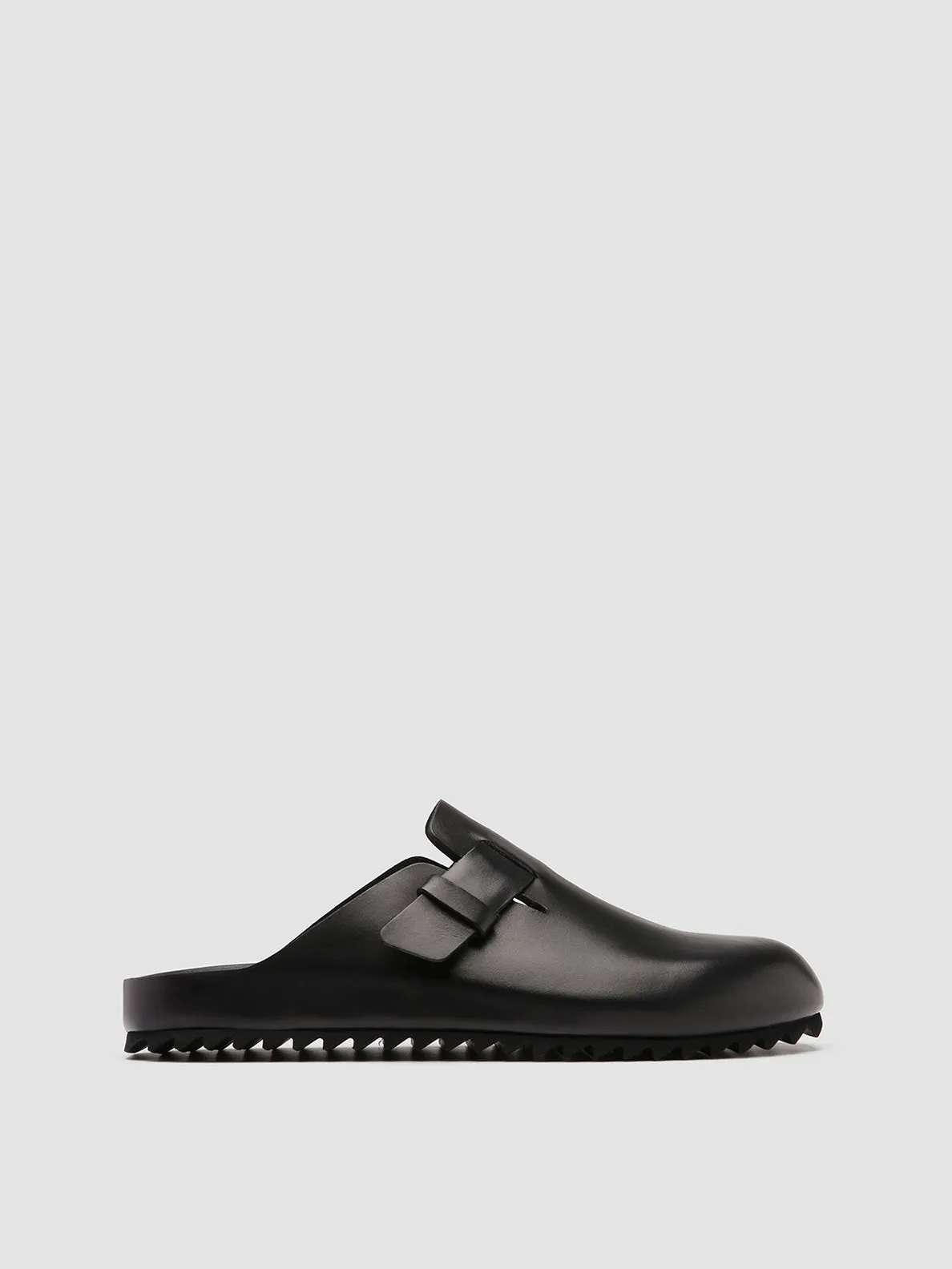 Stable Step AGOR?? 004 - Black Leather slippers