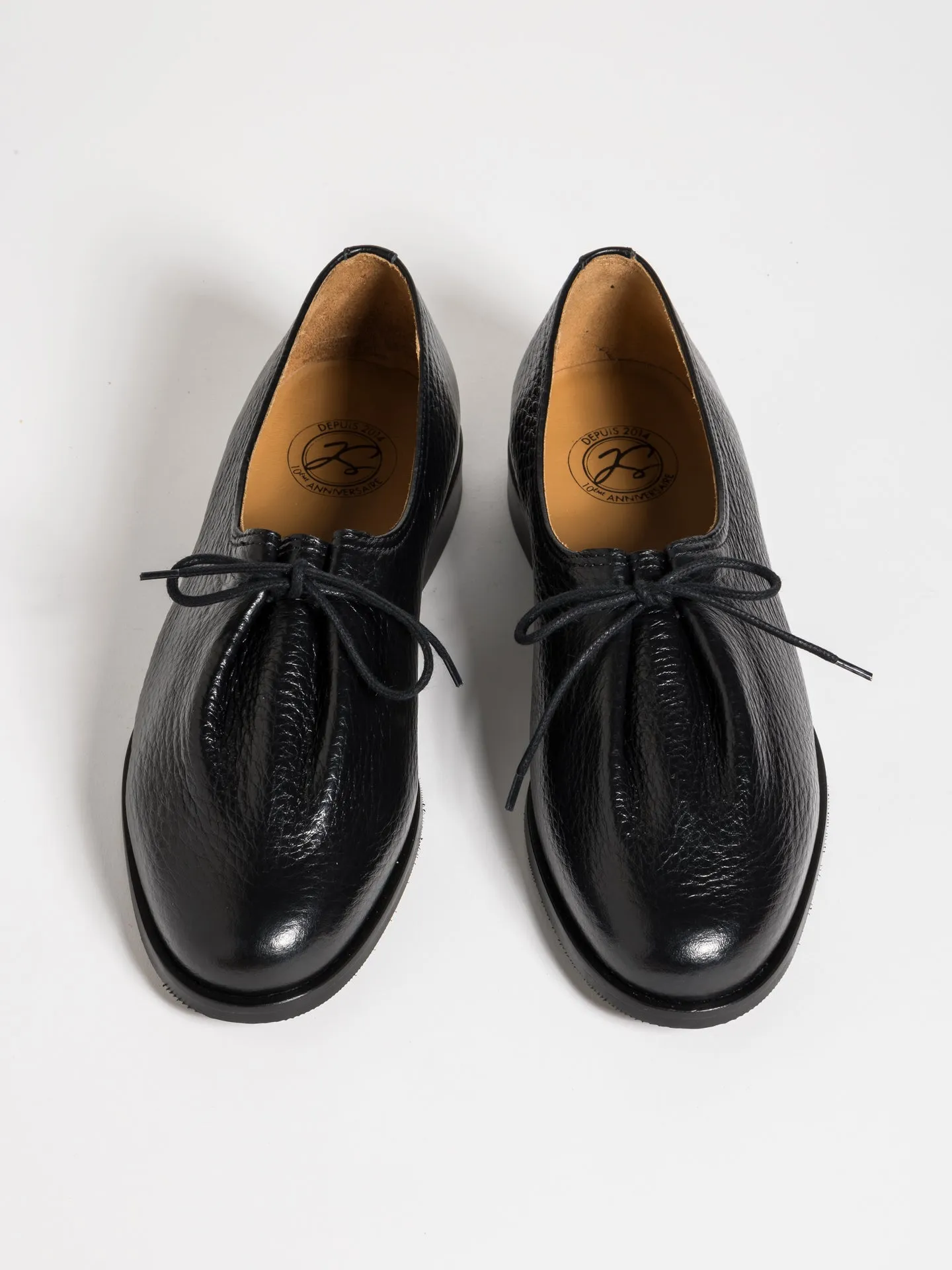 MATT NEW BLACK Timeless City Style Elegant Formal Profile