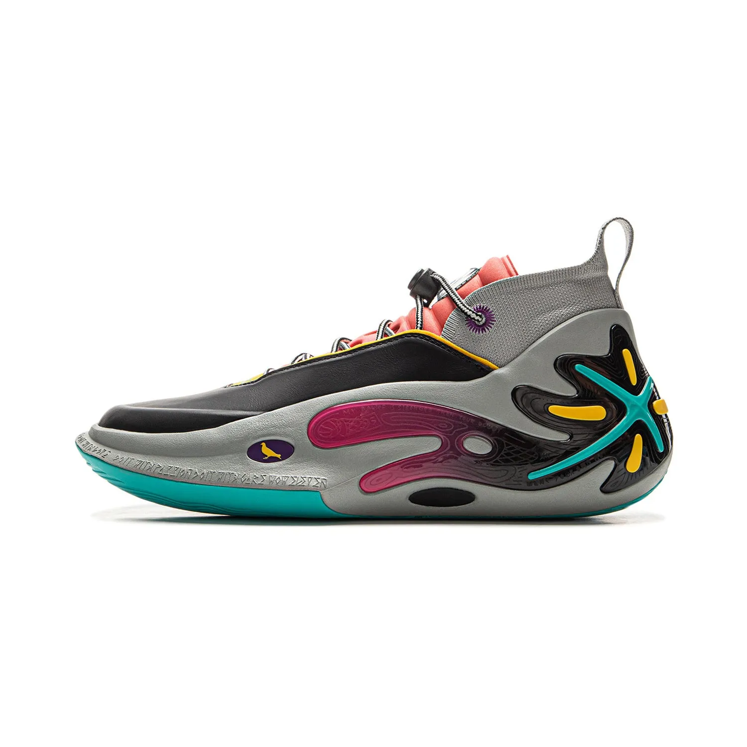 Flexible Sole Grip Surface Way of Wade 11 X Staple "Retro Card"
