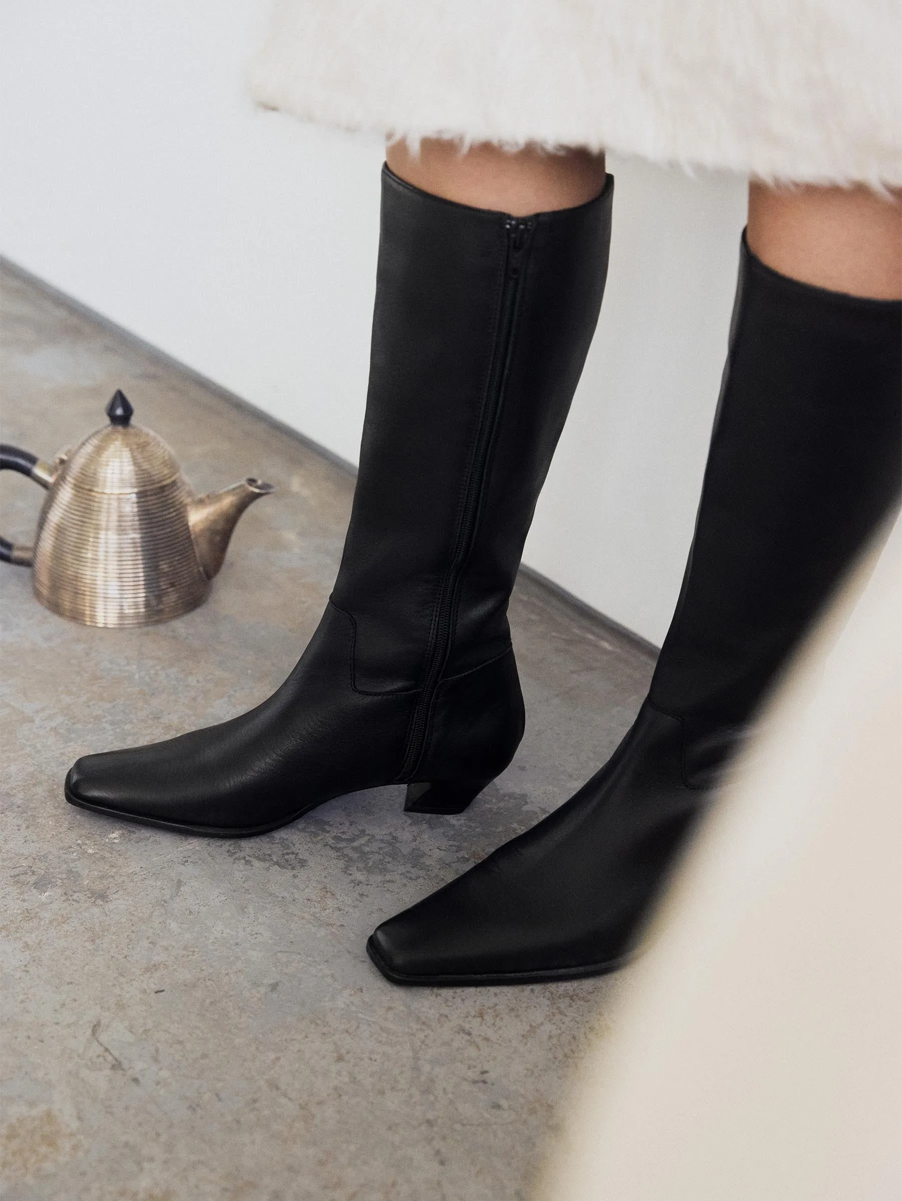 Athletic Wear Elda Black Boot