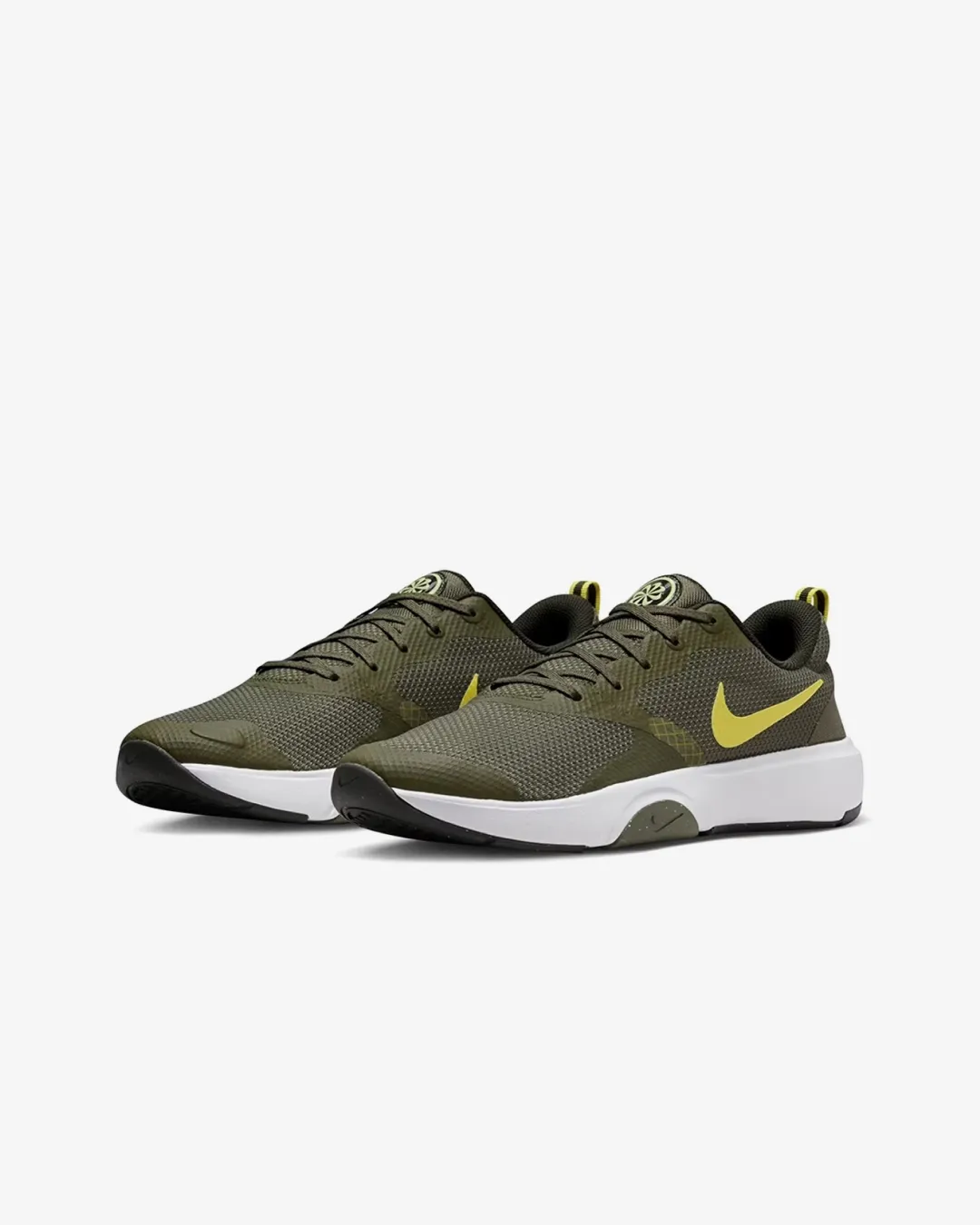 running in a color run shoes air - cushion shoes Nike Legend Essential 3 Next Nature Sneakers