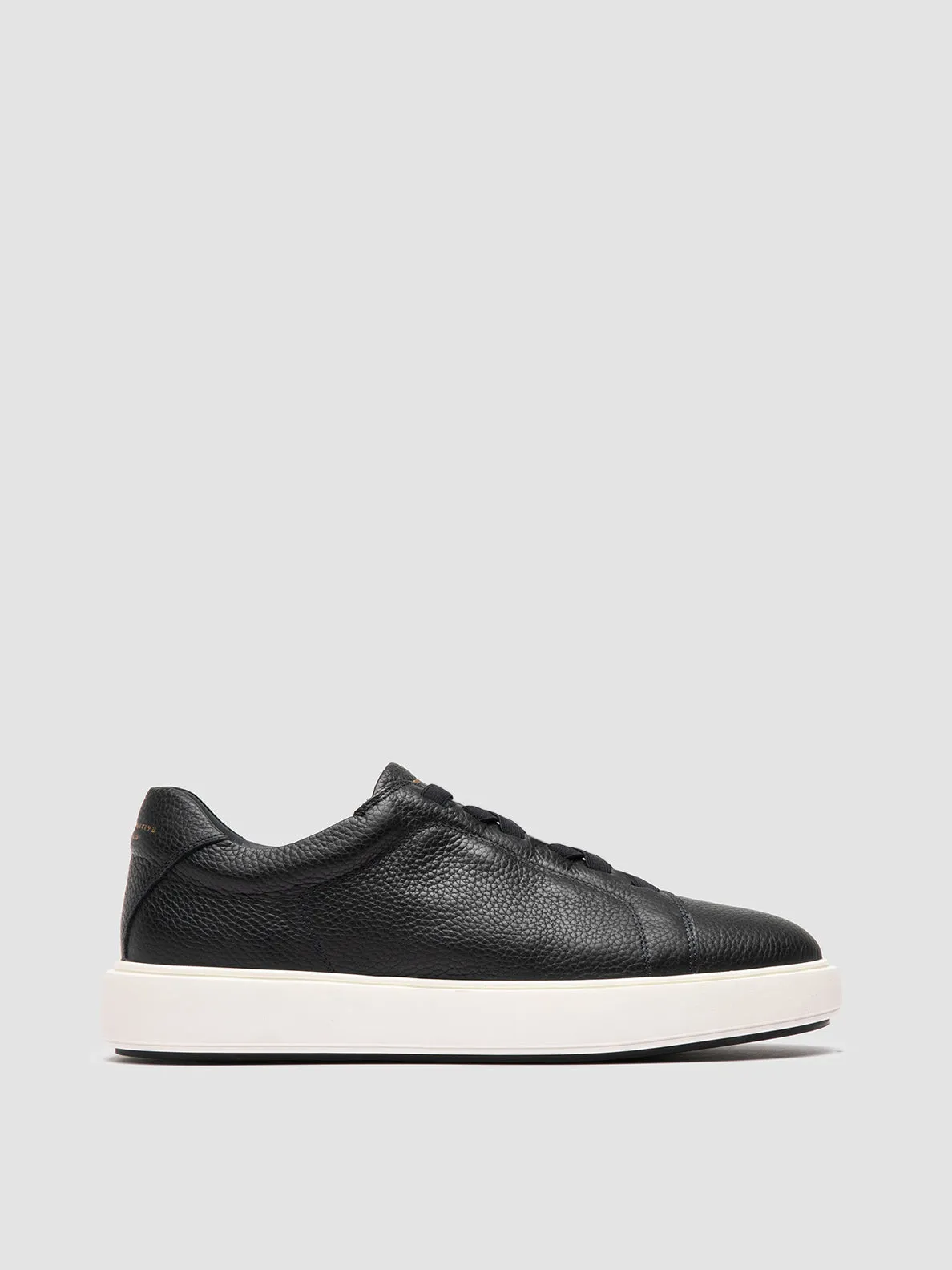 SLOUCH 001 - Blue Leather Low Top Sneakers Support Zone
