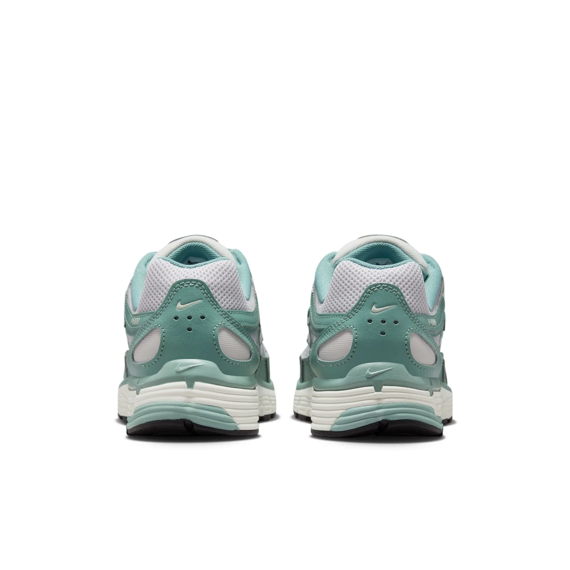High Top Story Glow W NIKE P-6000