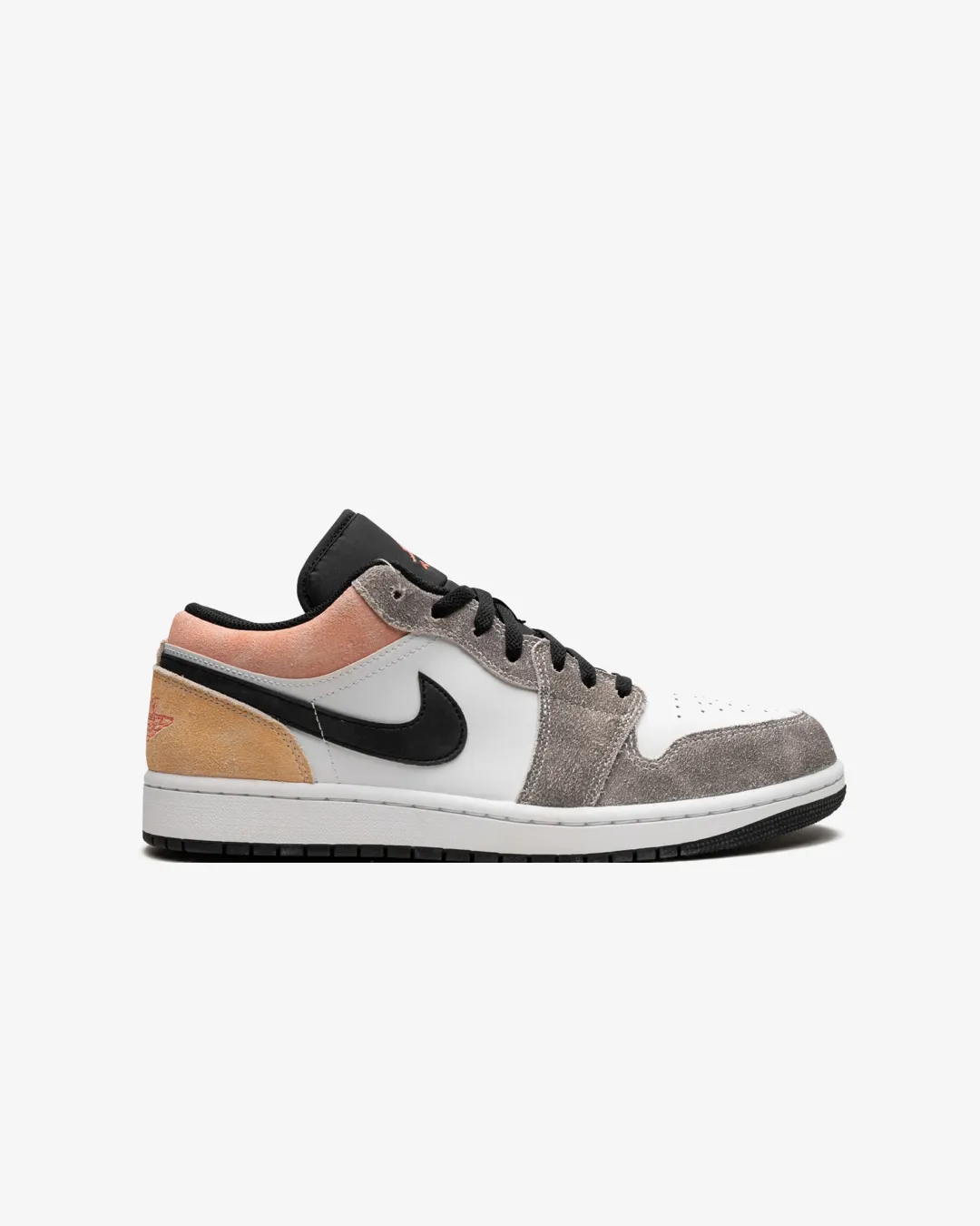 Court Grip Balance Fit Air Jordan 1 Low SE "Flight Club" Sneakers