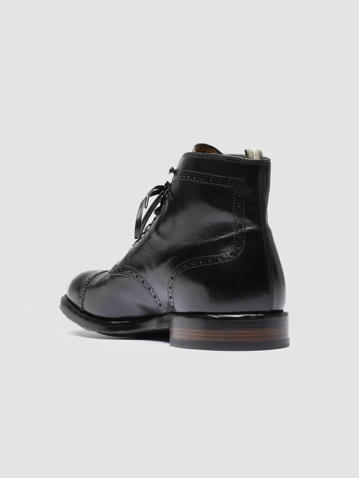 Style Motion TEMPLE 004 - Black Leather Ankle Boots