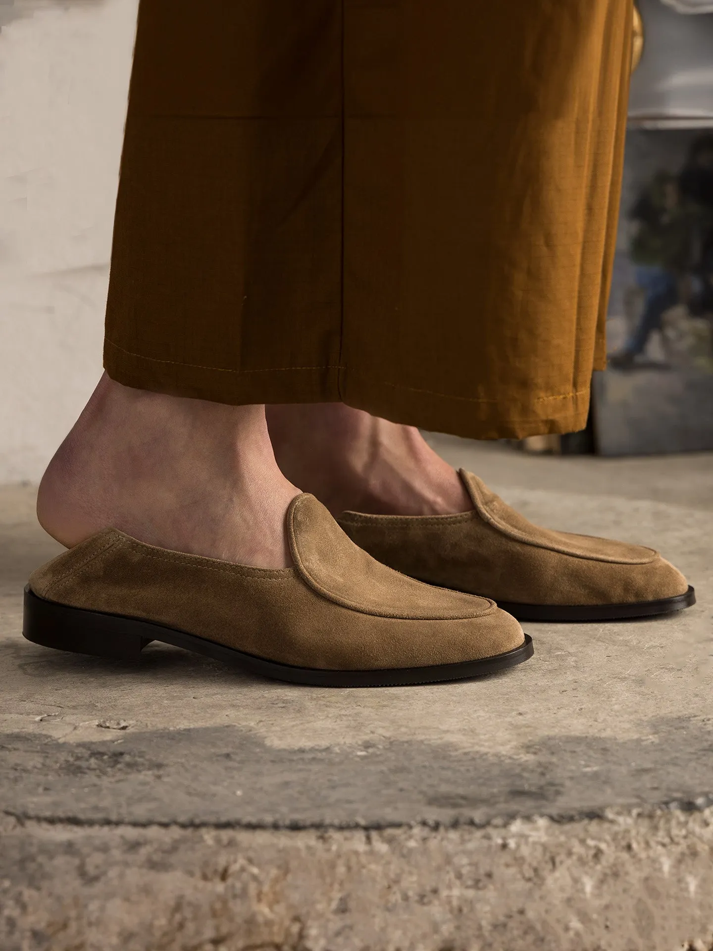 Soft Sole Fashionable Comfort Shoes CHRIS EARTH SUEDE