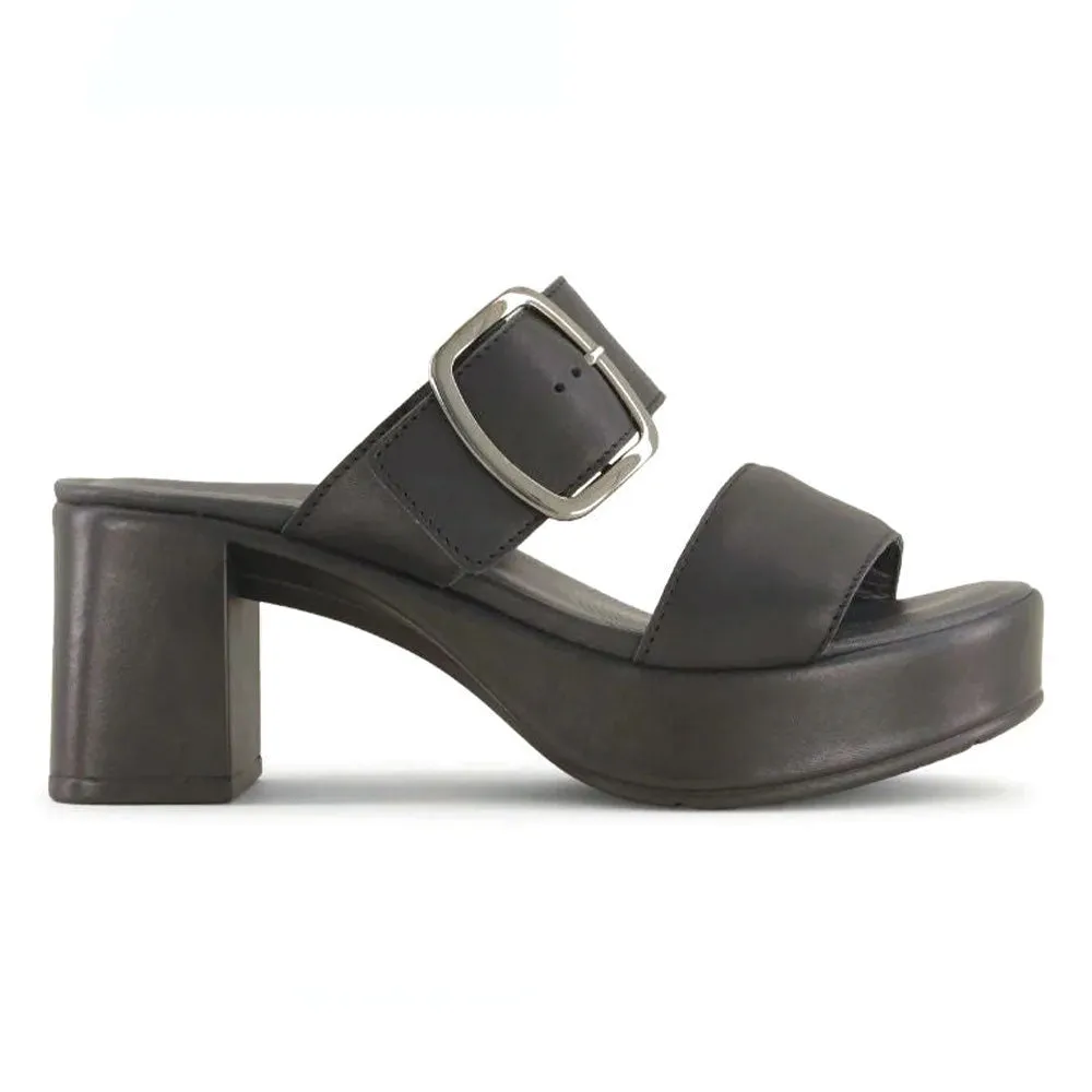 Iconic Piece Light cushion Celeb Platform Sandal (123100)