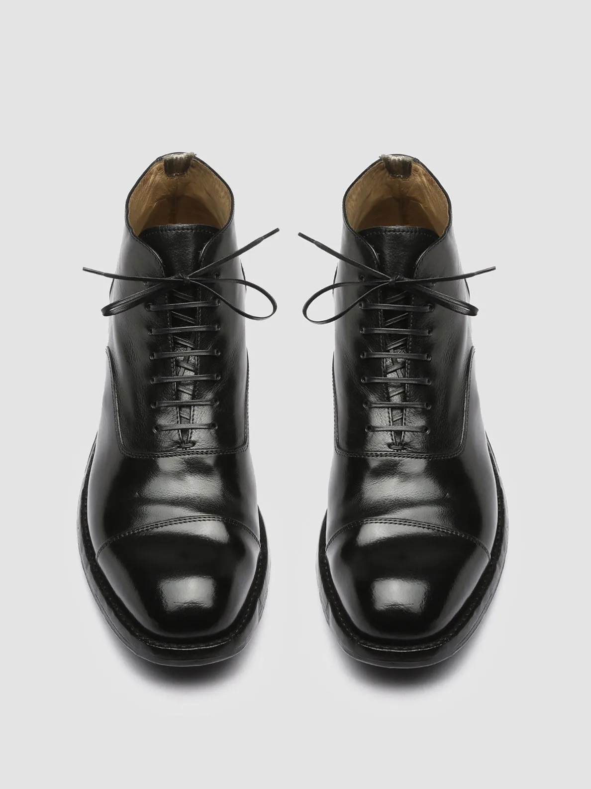 BALANCE 009 - Black Leather Lace Up Ankle Boots Vibrant sole