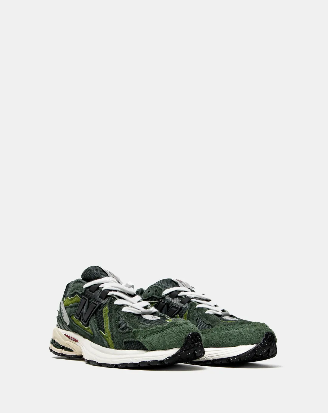 Summer Heat Cold Tone New Balance 1906D "Protection Pack Green Olive Leather" Sneakers