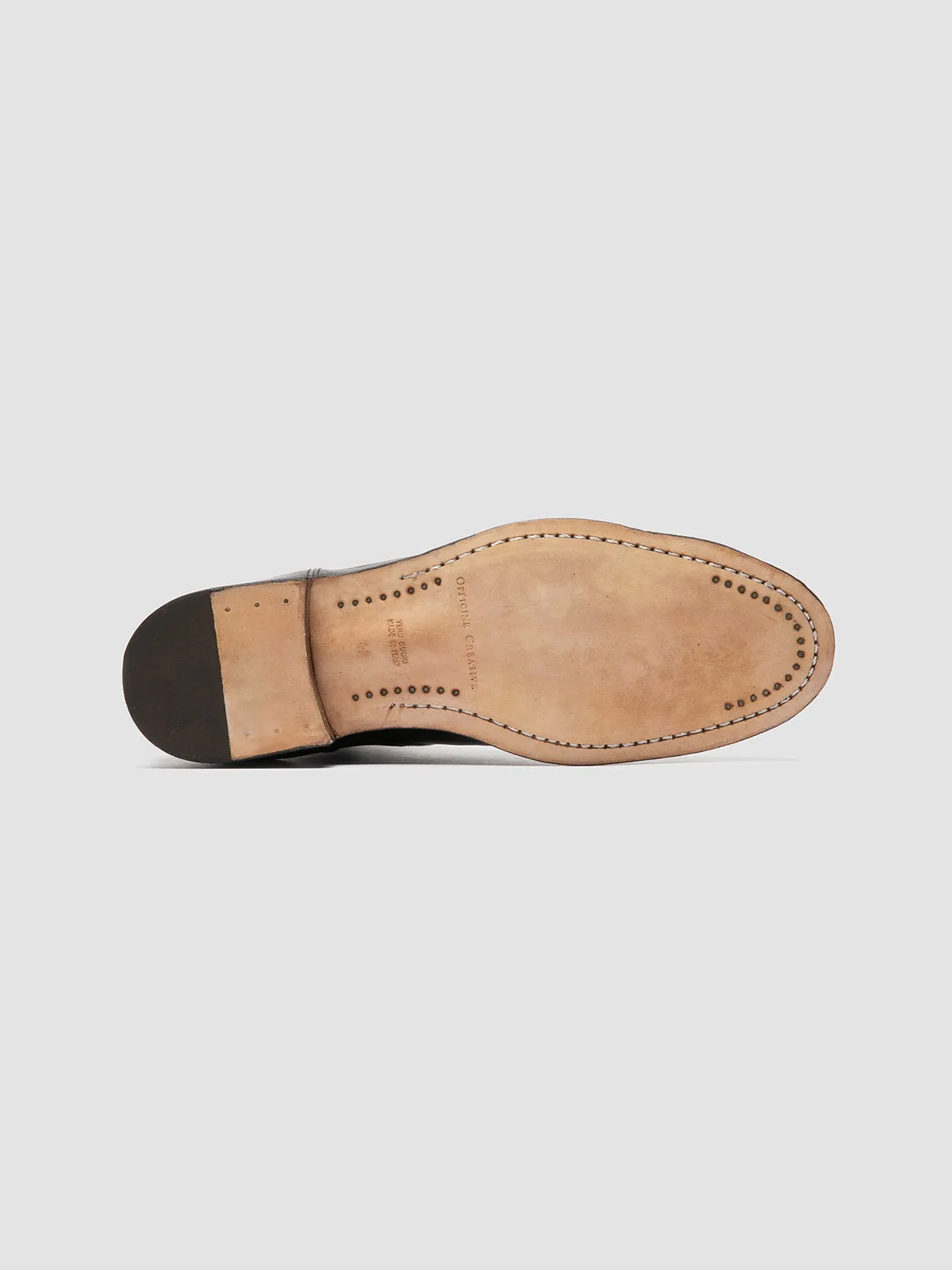 SOLITUDE 004 - Black Leather Chelsea Boots Step Ease Layered Look
