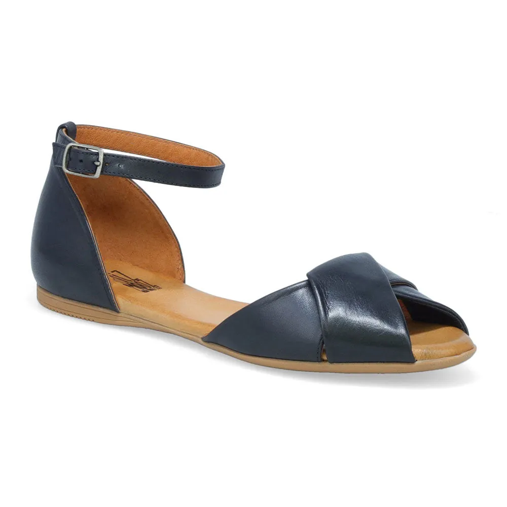 Premium Technology Kendria Strap Sandal