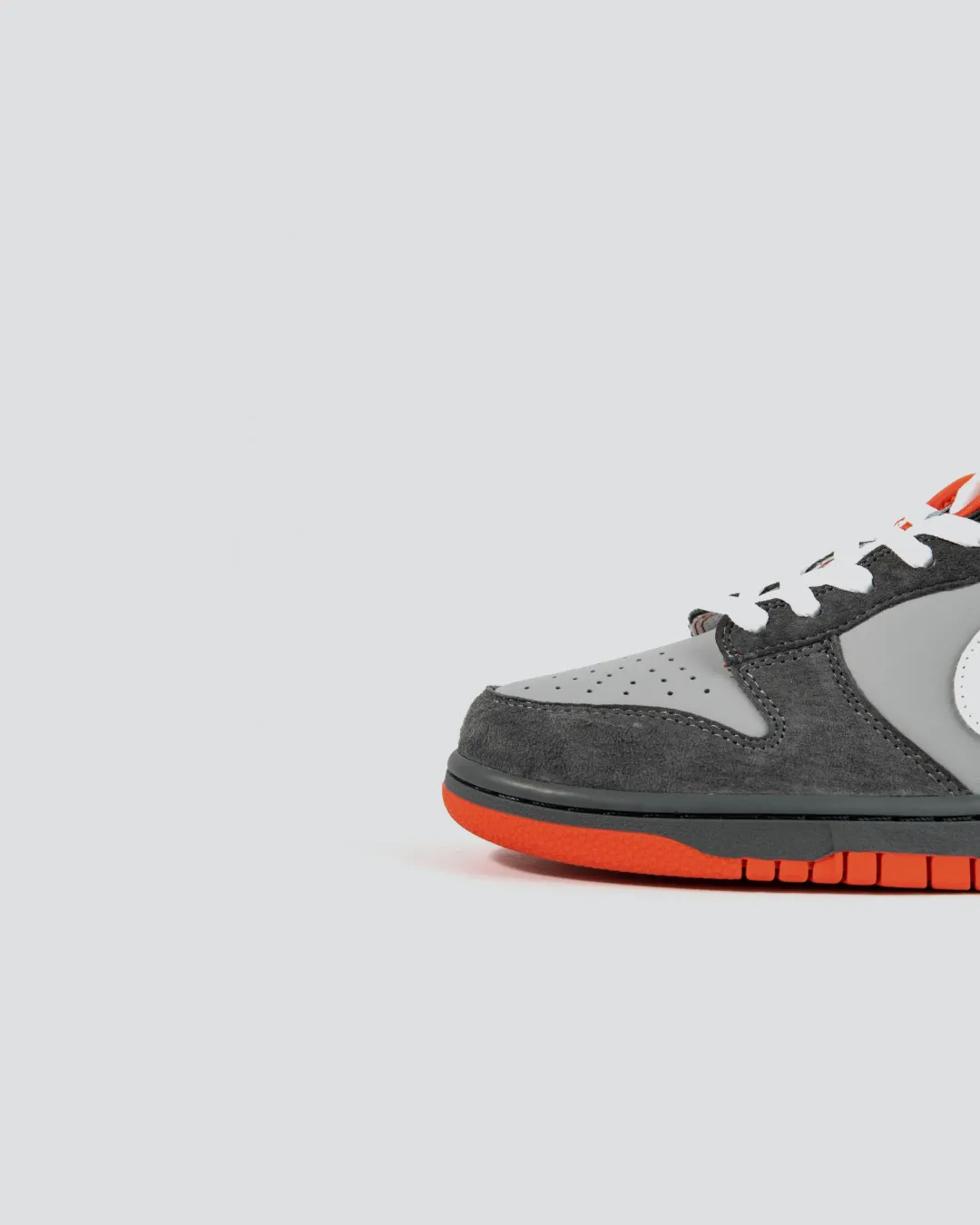 Rain Guard Marathon Fit Jeff Staple x  Nike Dunk Low Pro SB 'Pigeon'