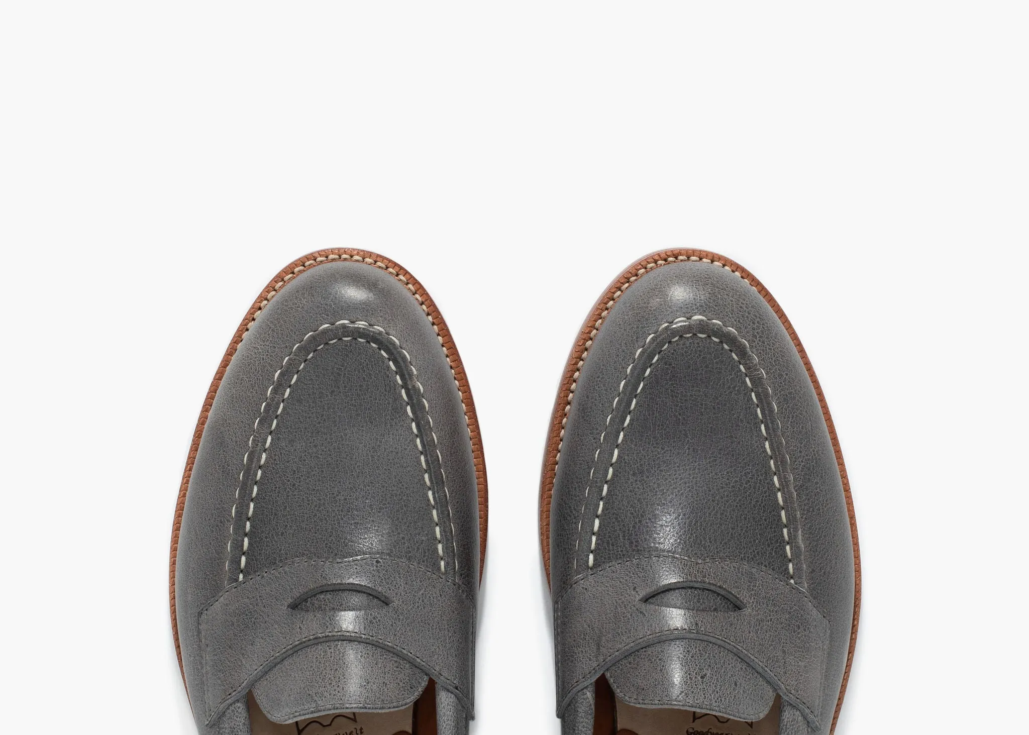 Full-Grain Leather Traveler Penny Storm Kudu