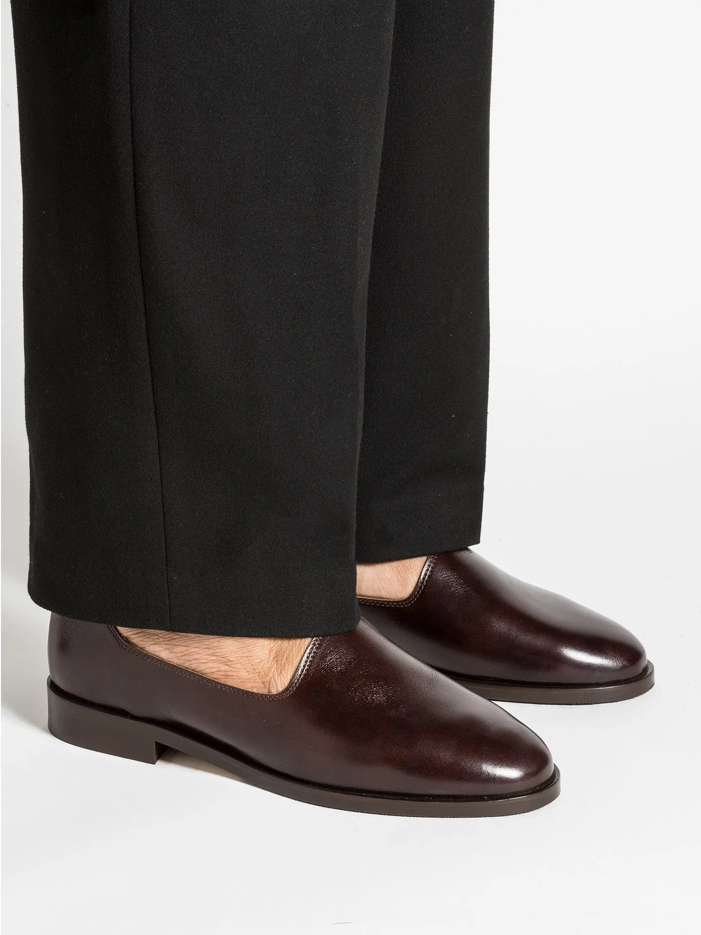 SLIM DARK BROWN LEATHER Winter Wear Fashion-Forward
