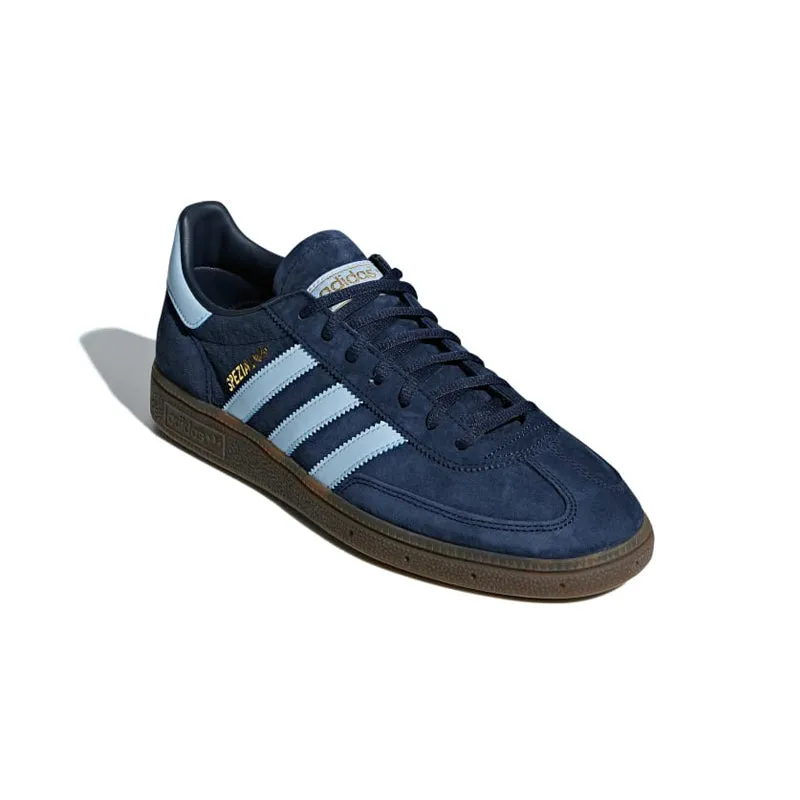 HANDBALL SPEZIAL party - goers'
