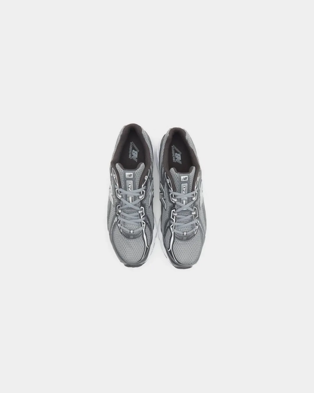Court Fast New Balance 740 in Dark Grey and Silver