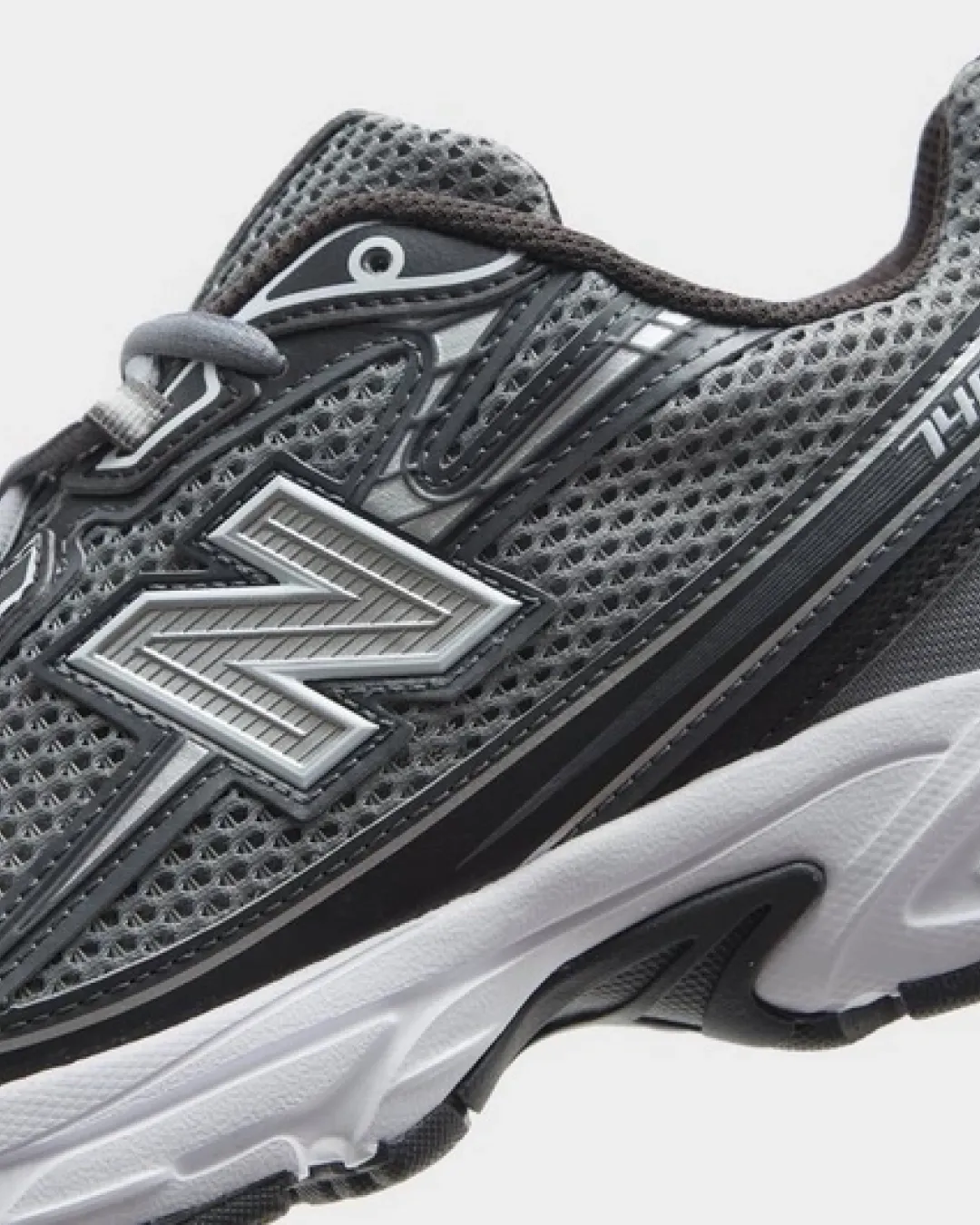 New Balance 740 in Dark Grey and Silver Toe box padding Good stability