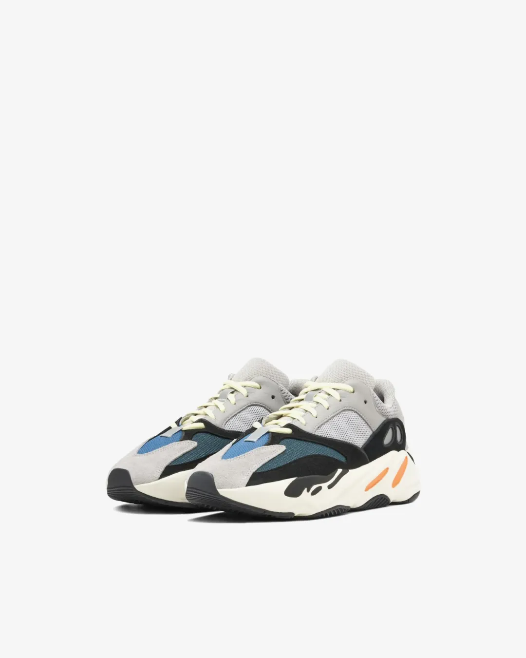 running in a rowing studio shoes running in a rainforest area shoes Adidas Yeezy Boost 700 "Wave Runner??