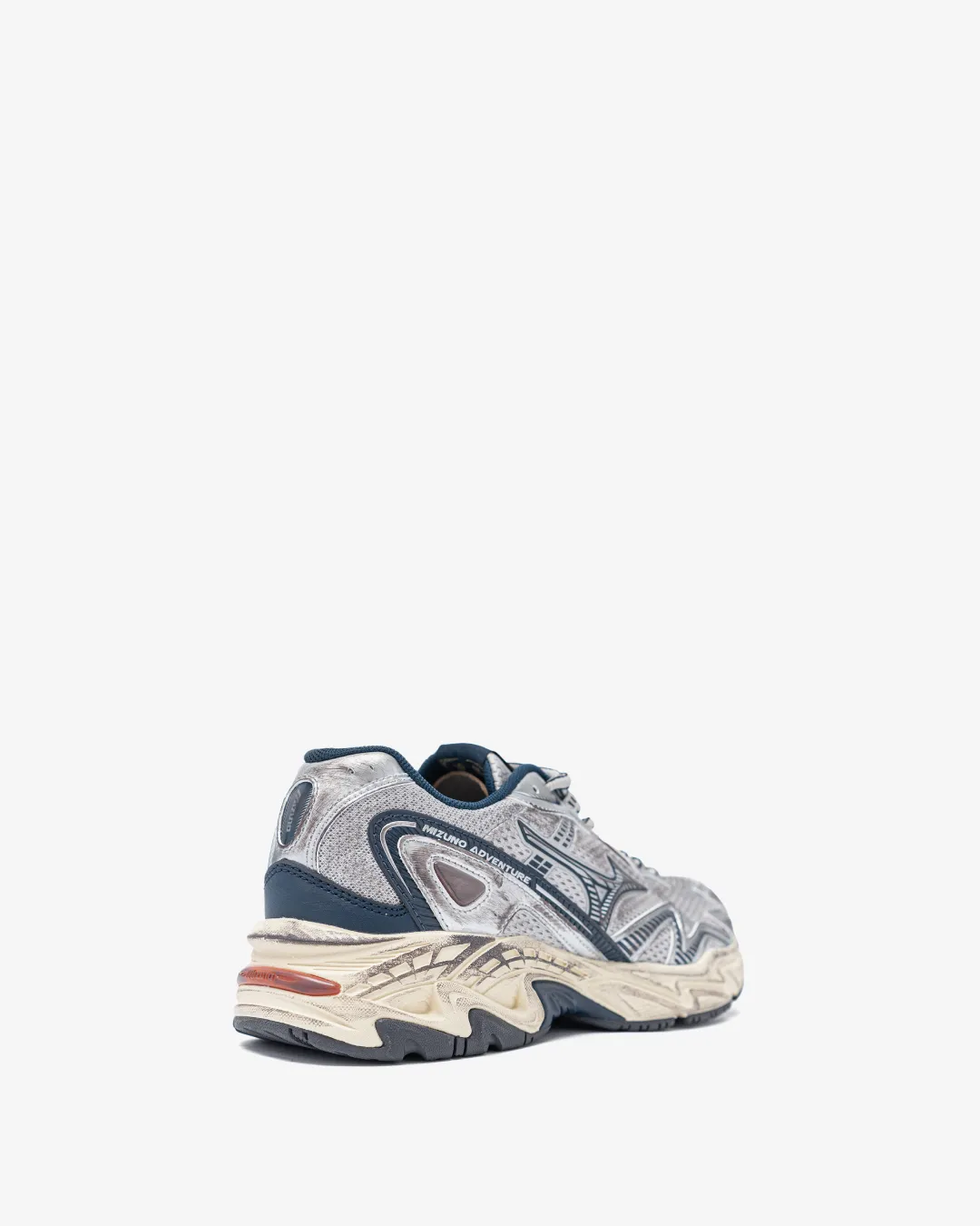ergonomic Mizuno Adventure 'Grey White' Sneakers