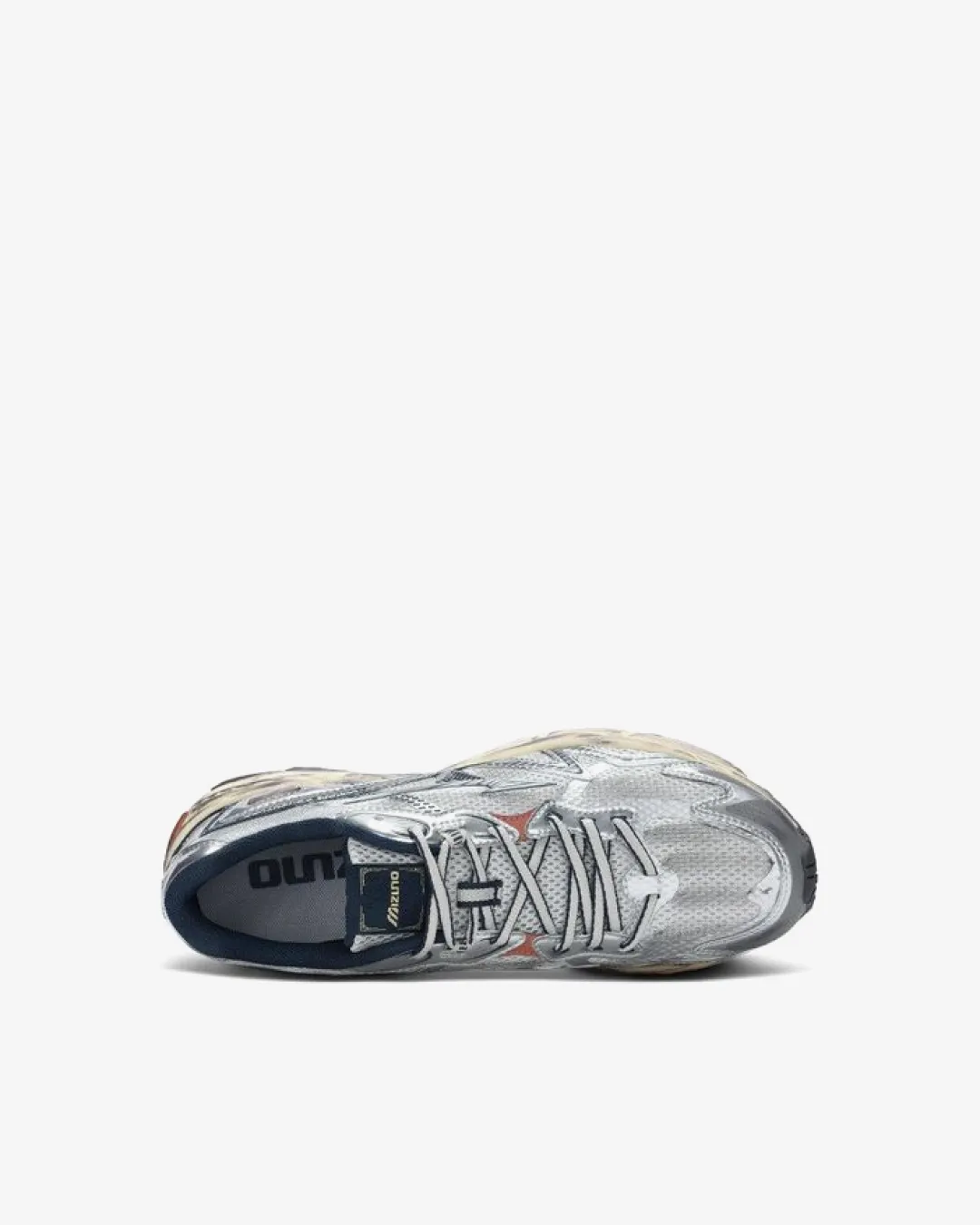 running on a grass track shoes Mizuno Adventure 'Grey White' Sneakers