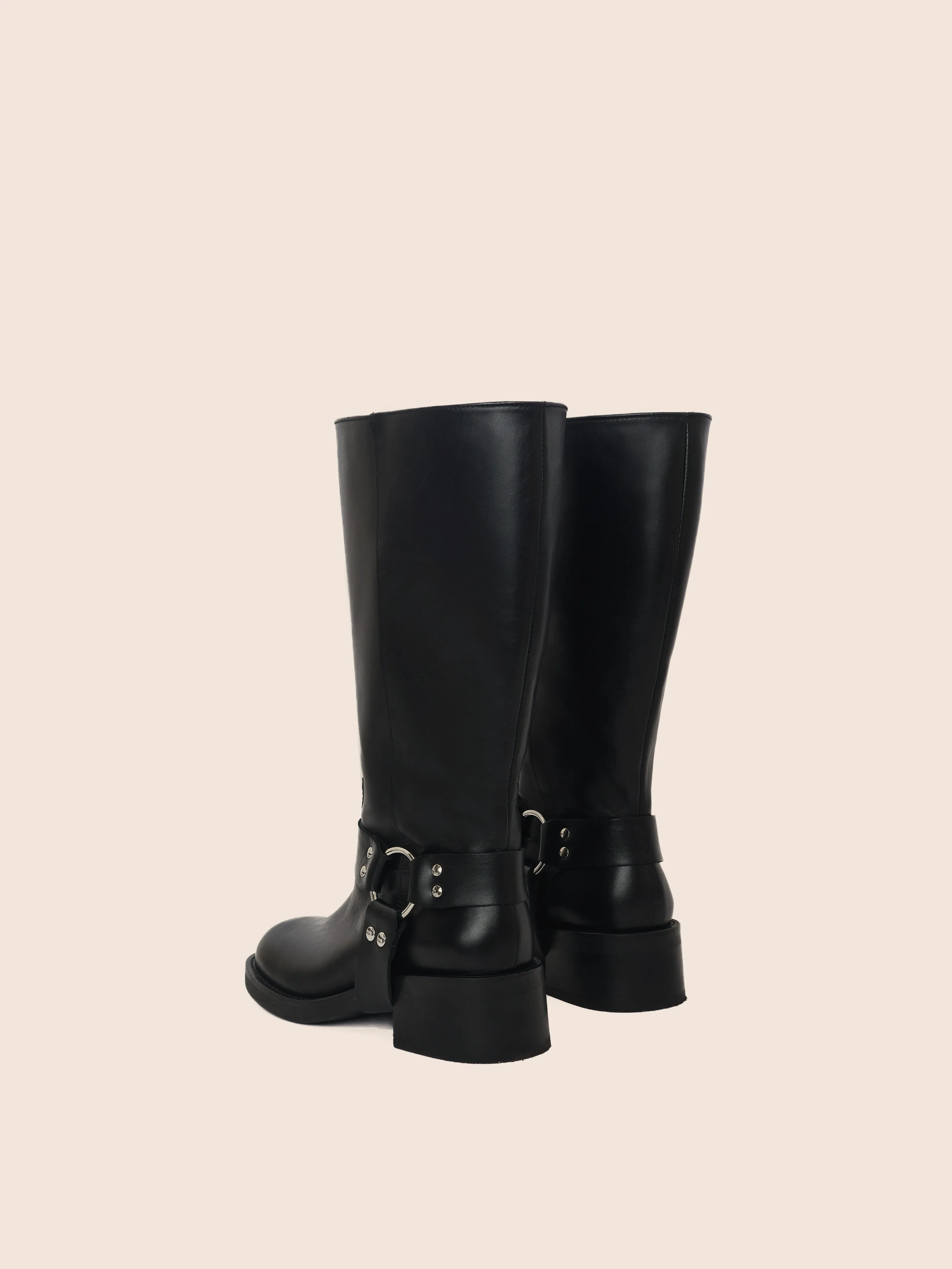 High-performance Versatile Choice Lucca Wider Black Boot