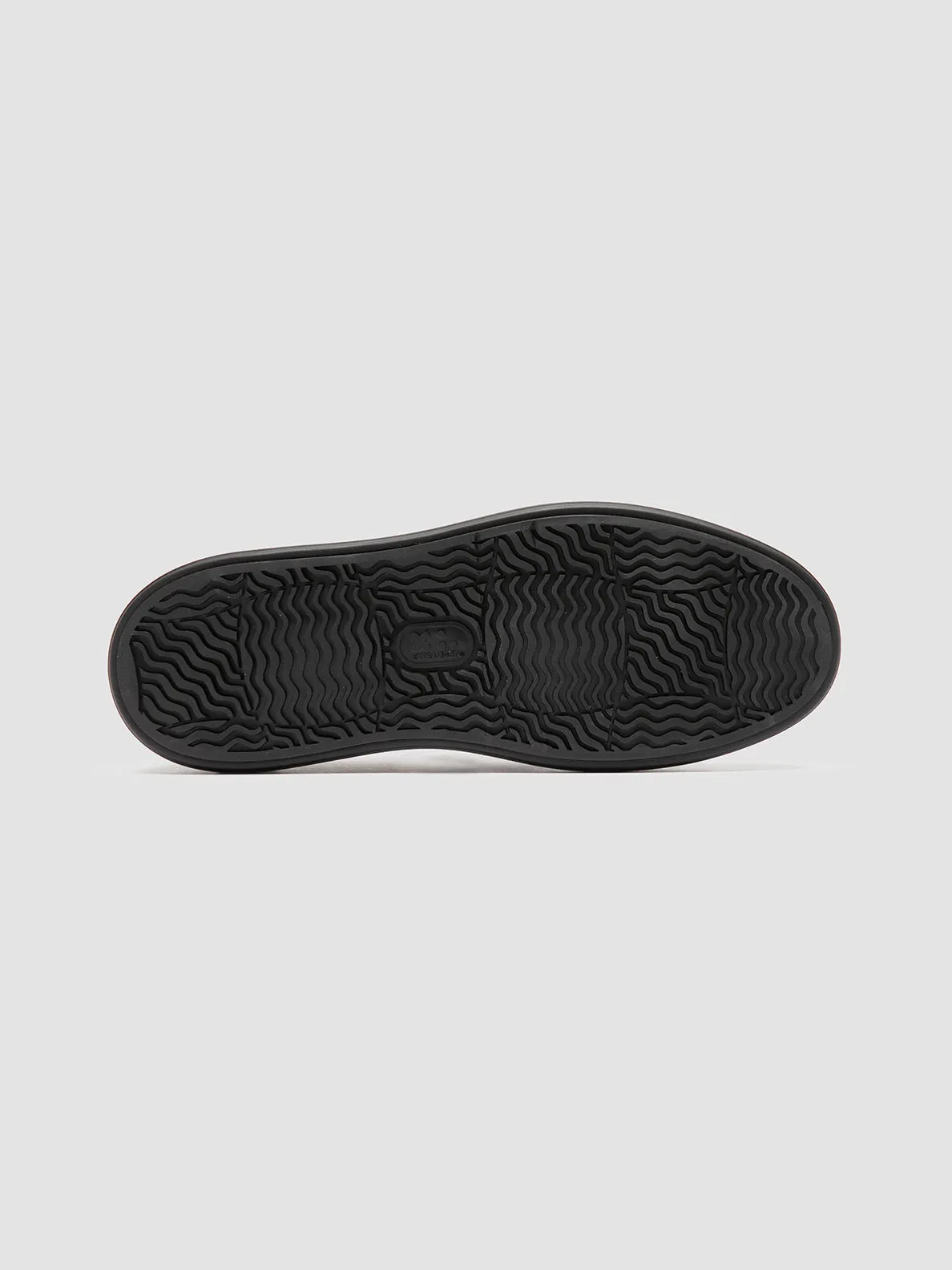 RELEASE 001 - Black Leather Sneakers Stable Walk