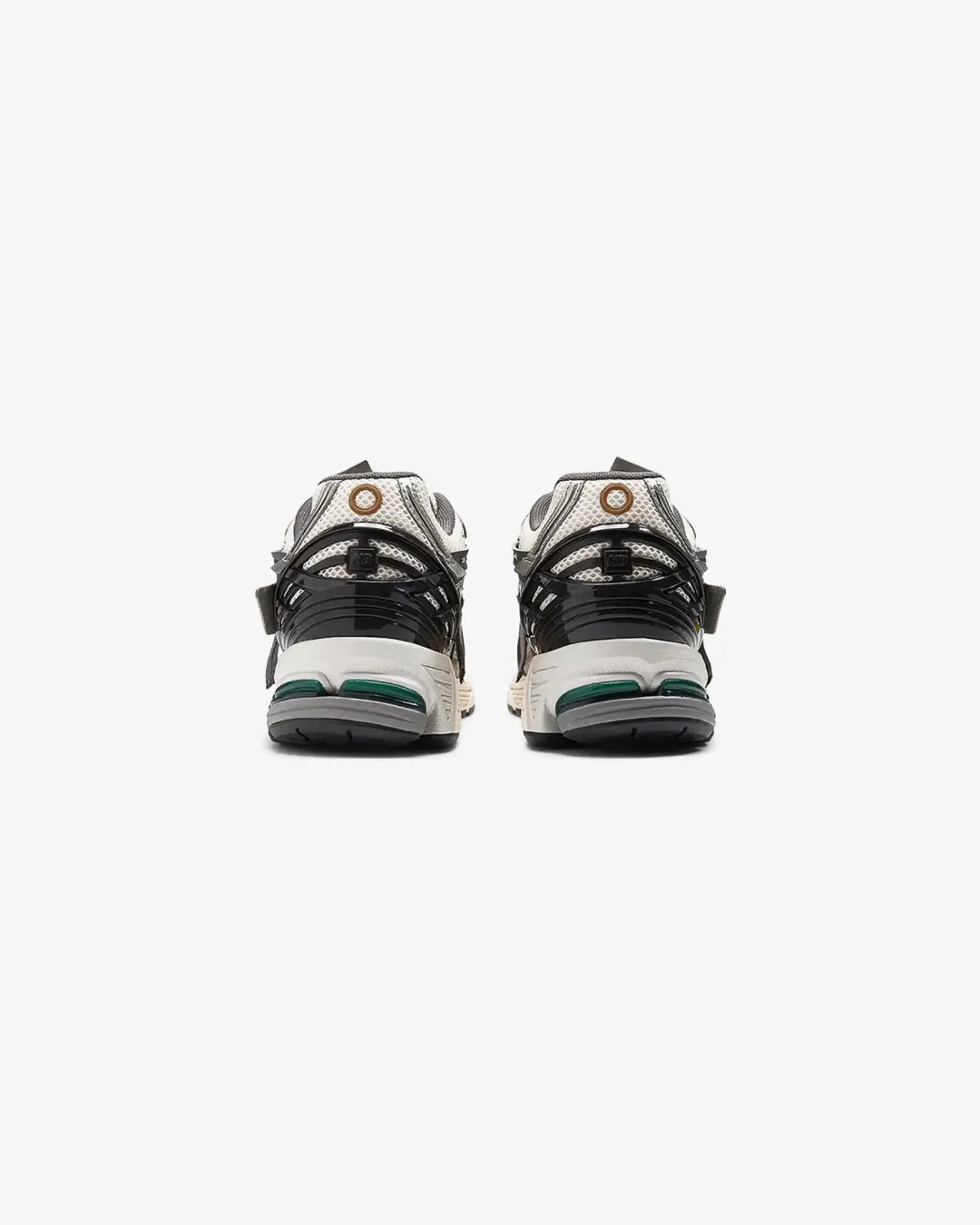 running in low - altitude areas New Balance 1906A "Tech Explosion Silver Metallic" Sneakers