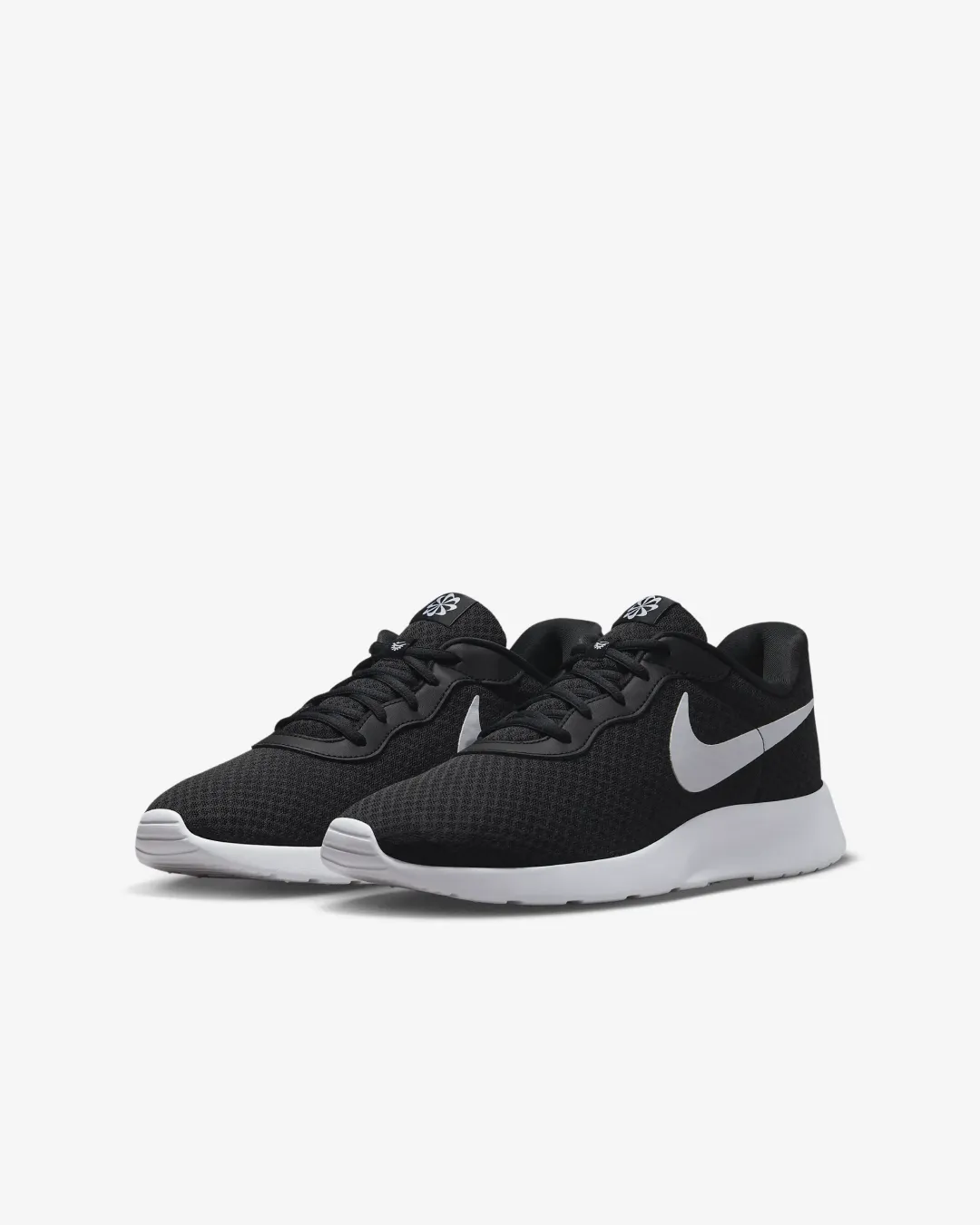 running for community events attention - to - detail Nike Tanjun EasyOn Sneakers