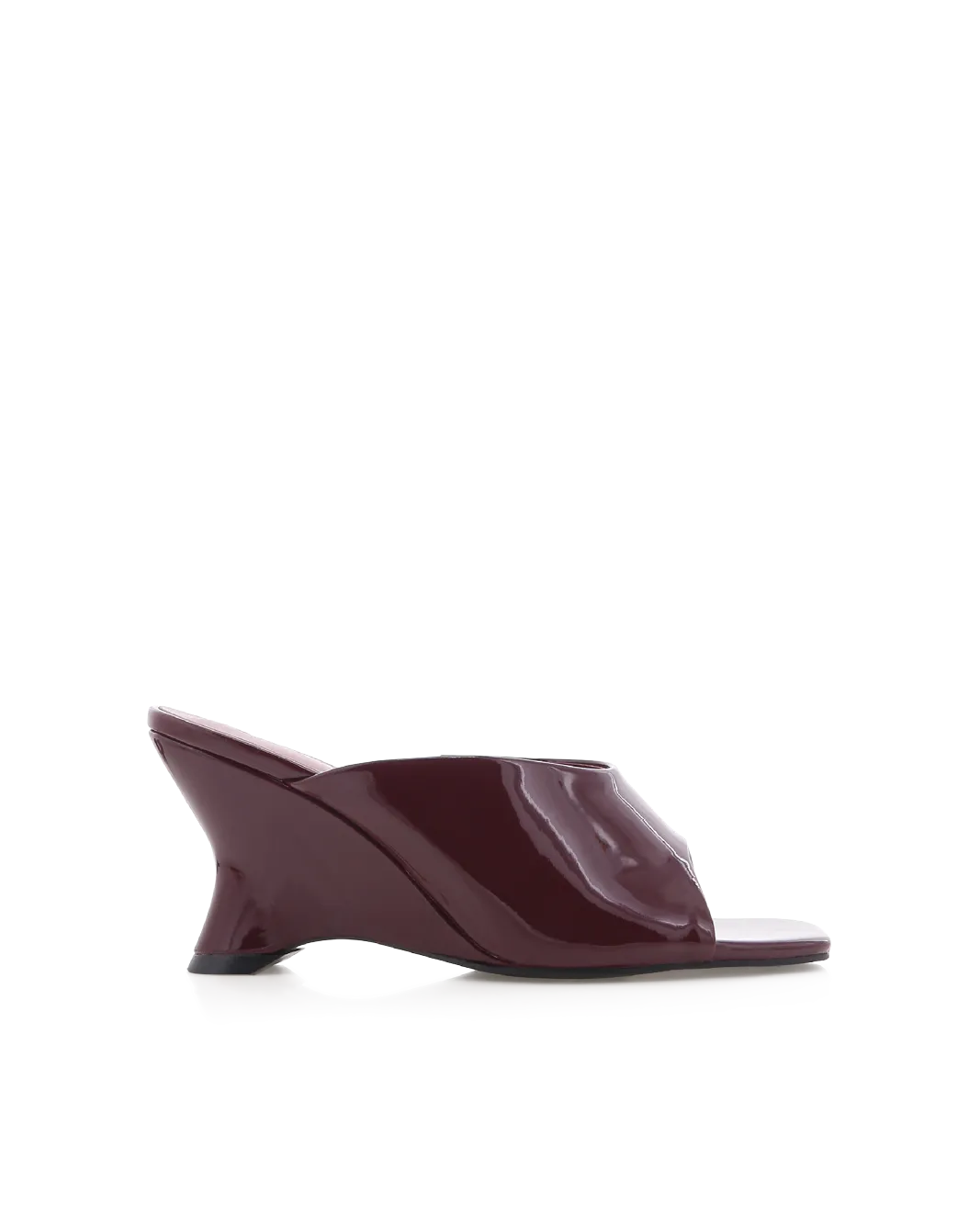 ISELLE - DARK CHERRY PATENT Flex grooves