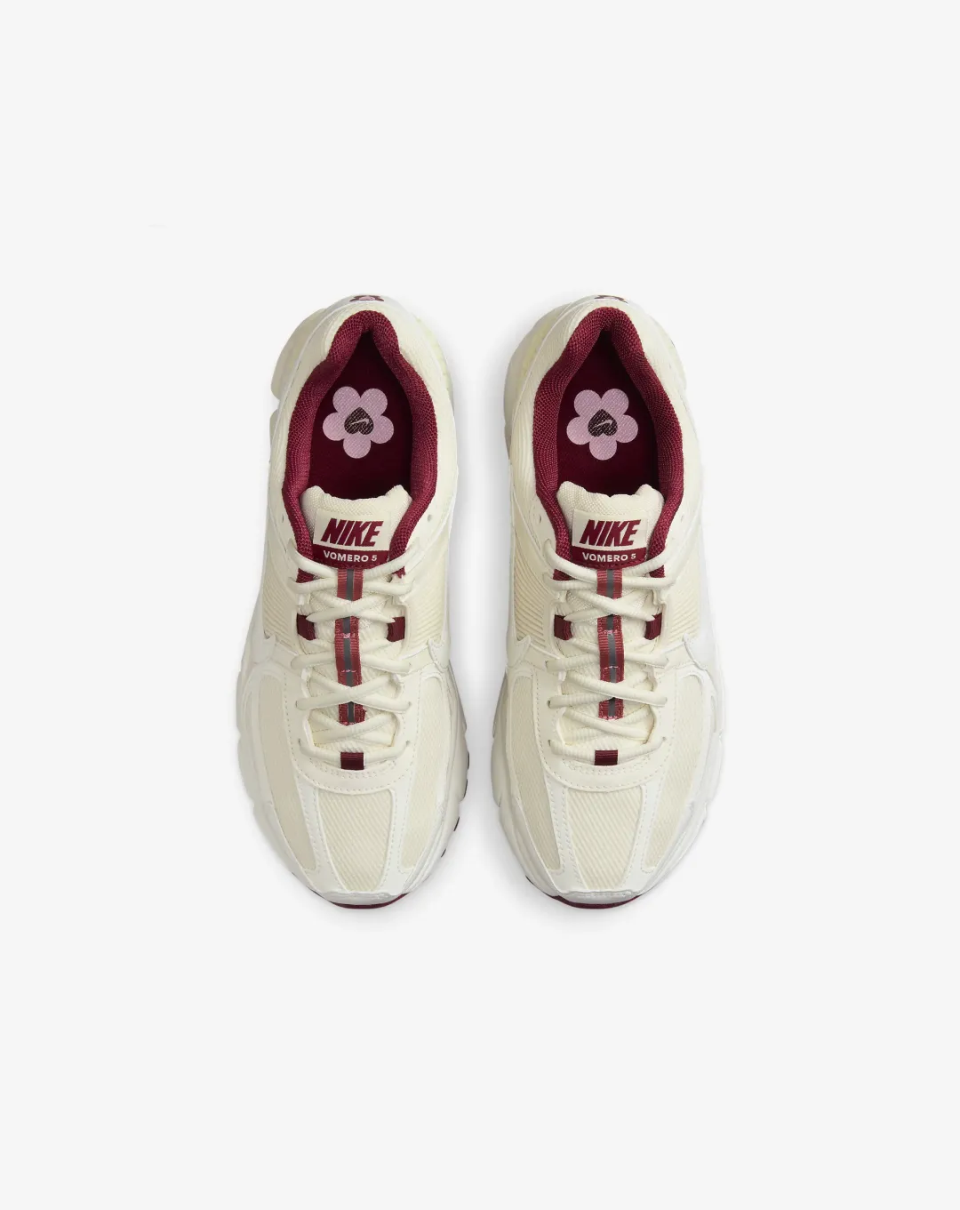 Young Mood Jungle Path Nike Zoom Vomero 5 Sail/Pale Ivory/Team Red Sneakers