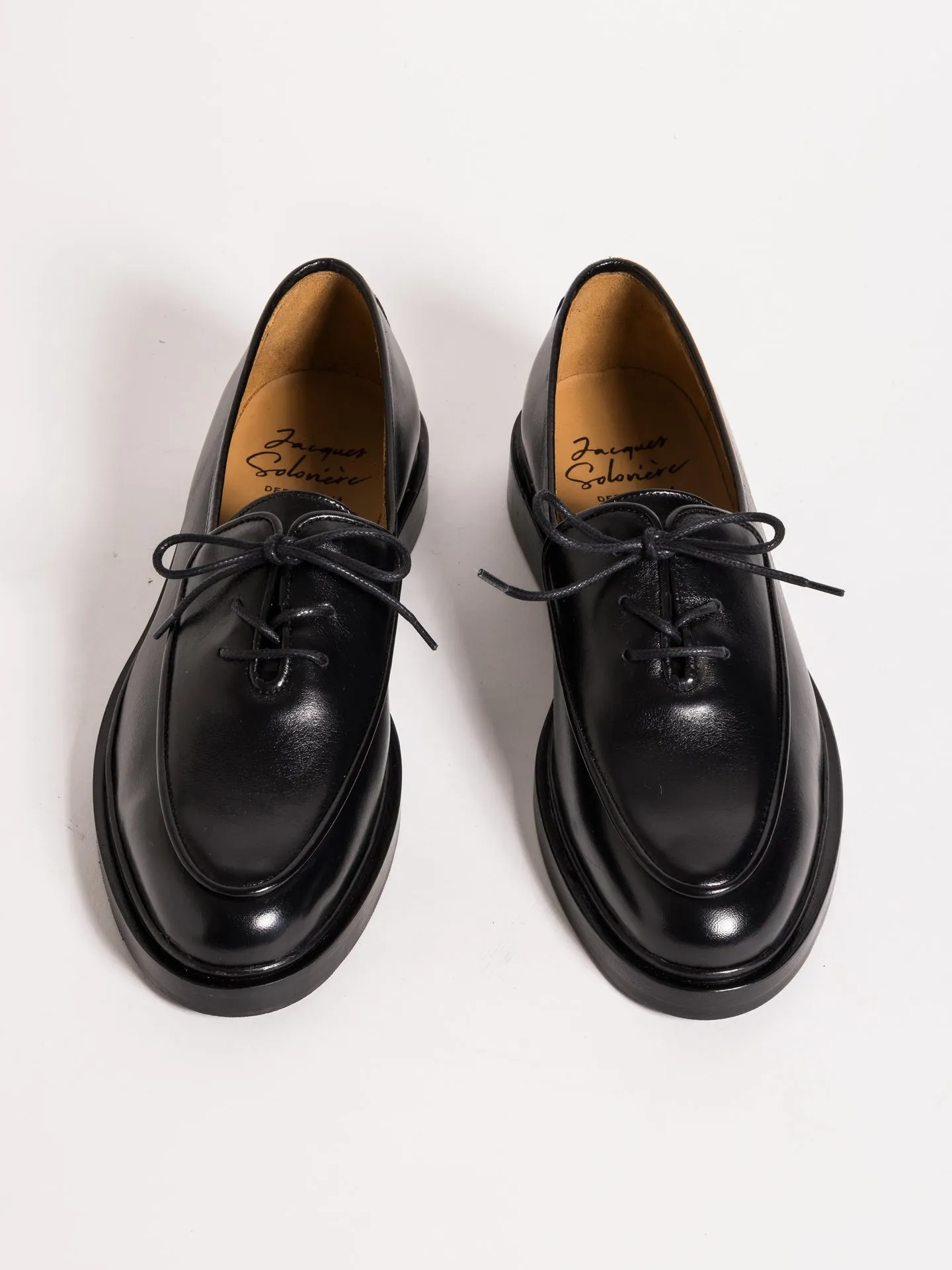 Minimal Slim Fit OLI BLACK