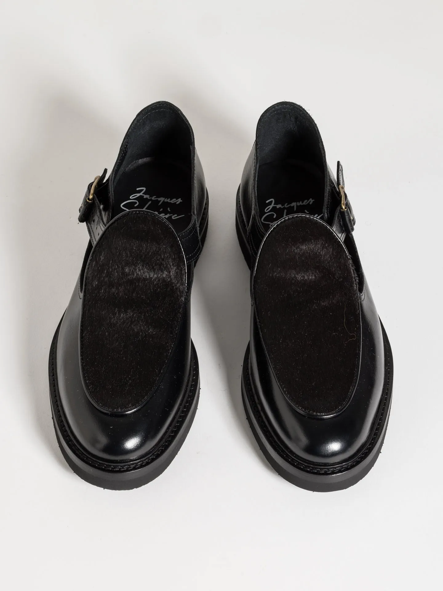 JO HAIRY CALF BLACK Effortless Chic