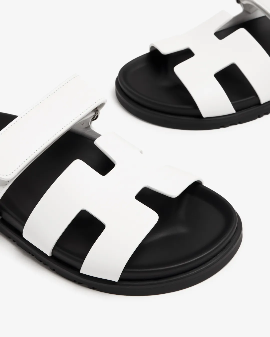 neutral - colored shoes Hermes Chypre Sandal in White