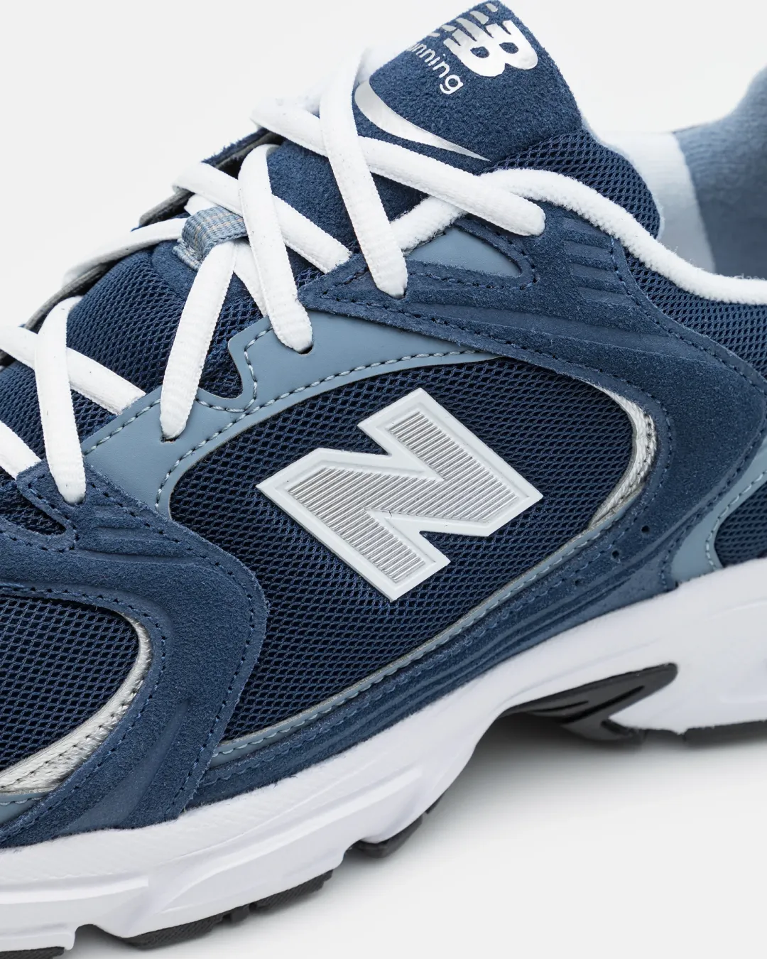 physical fitness Love New Balance 530 'Navy' Sneaker