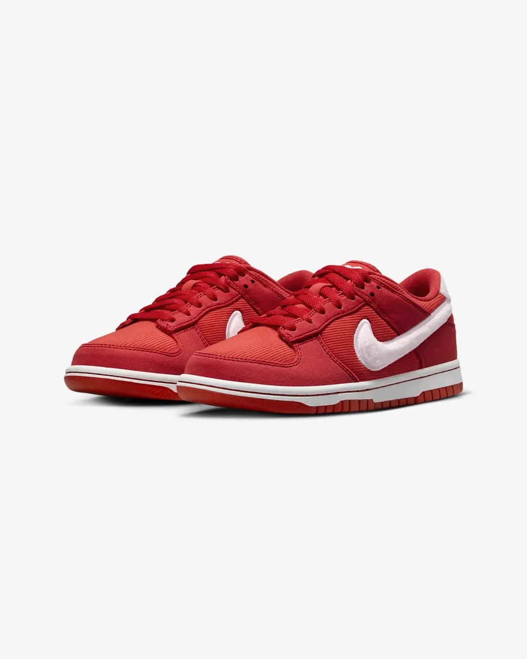 Multipurpose running on flats Nike SB Dunk Low ??Valentines Day - Girls Don??t Cry?? Sneakers