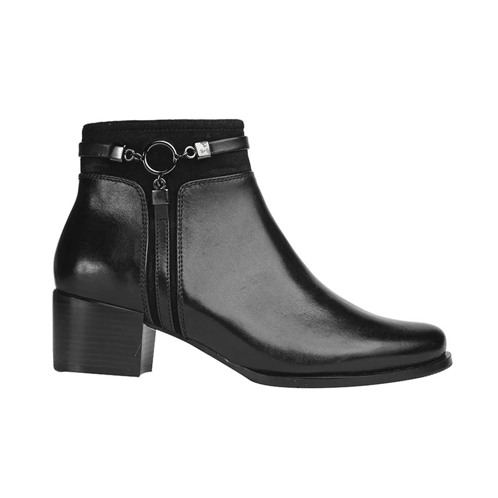 Ultra Performance Action Ready Jolene-29