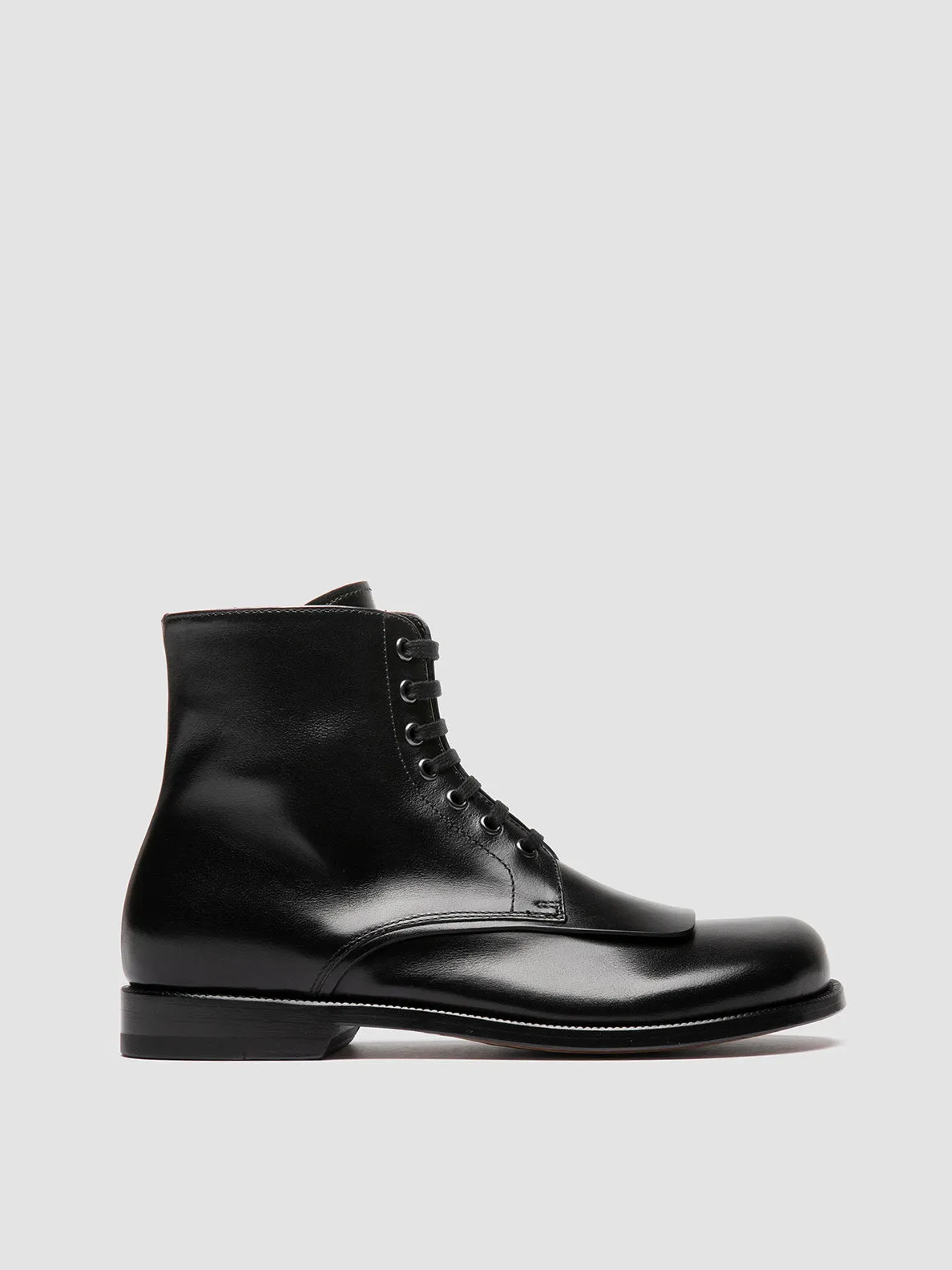 Fog Hike EMERALD 004 - Black Leather Lace-up Boots