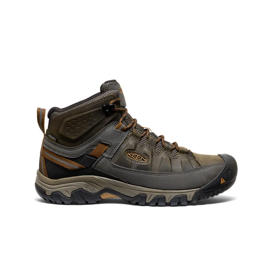 dry surface Men's Targhee III Waterproof Mid Wide  |  Black Olive/Golden Brown