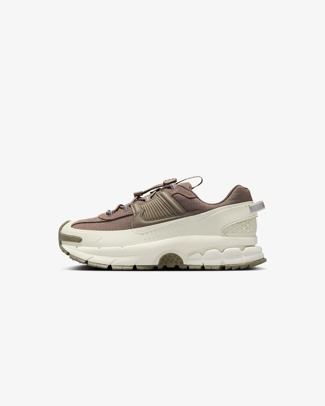 Nike Zoom Vomero 5 Roam "Light Bone Mink Brown" Sneakers Picnic Easy Black Edge