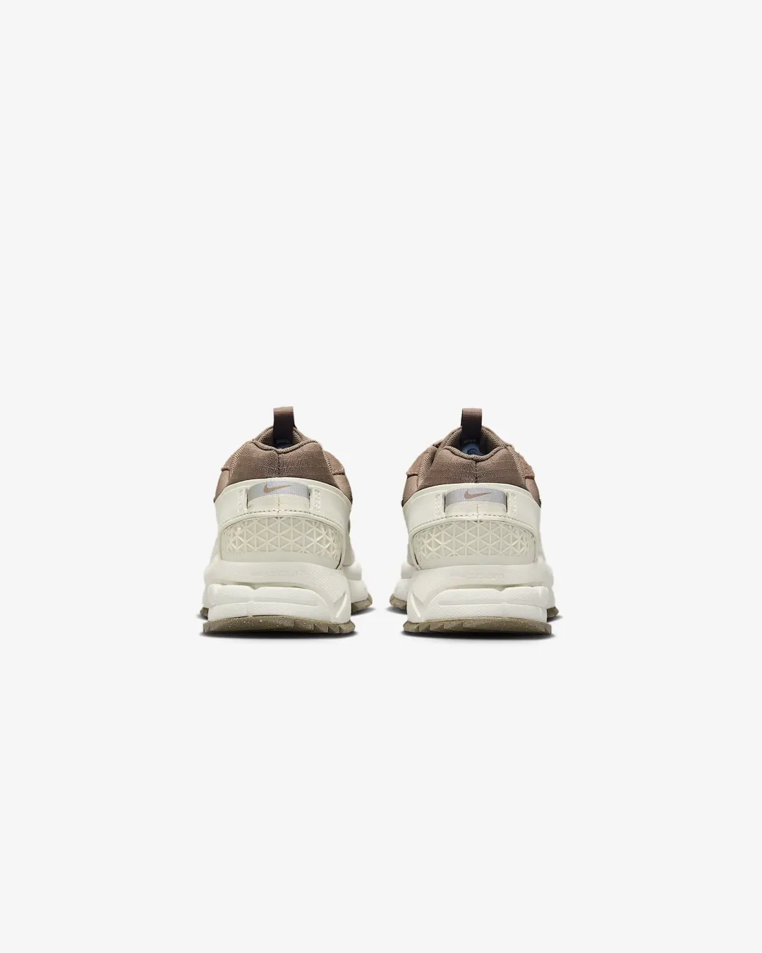 Desert Run Nike Zoom Vomero 5 Roam "Light Bone Mink Brown" Sneakers